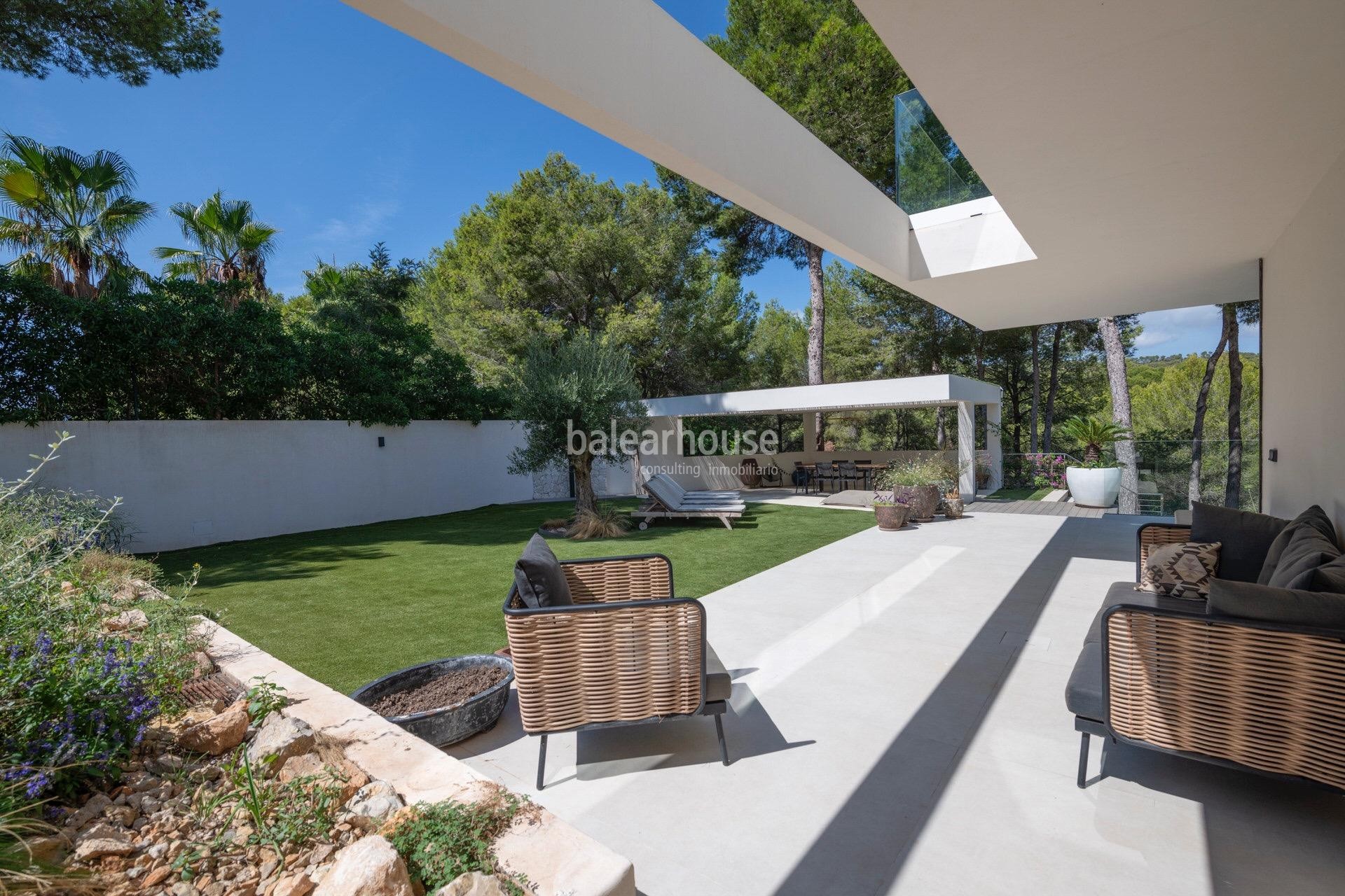 Large modern villa in Costa de la Calma, surrounded by nature, close to beaches and with magnificent outdoor spaces