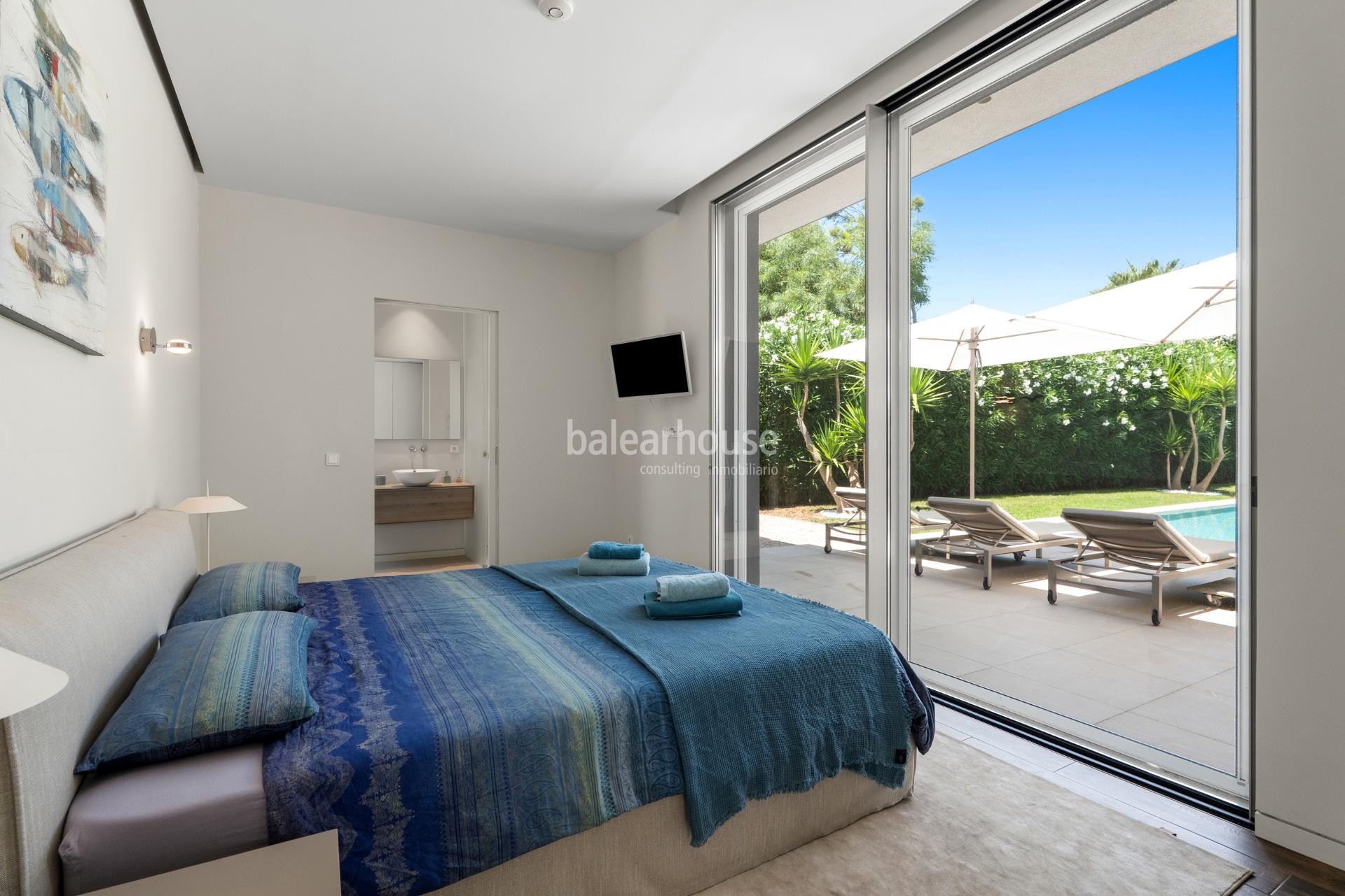 Exclusiva villa de diseño contemporáneo con grandes espacios abiertos, piscina  y amplias terrazas en Santa Ponsa