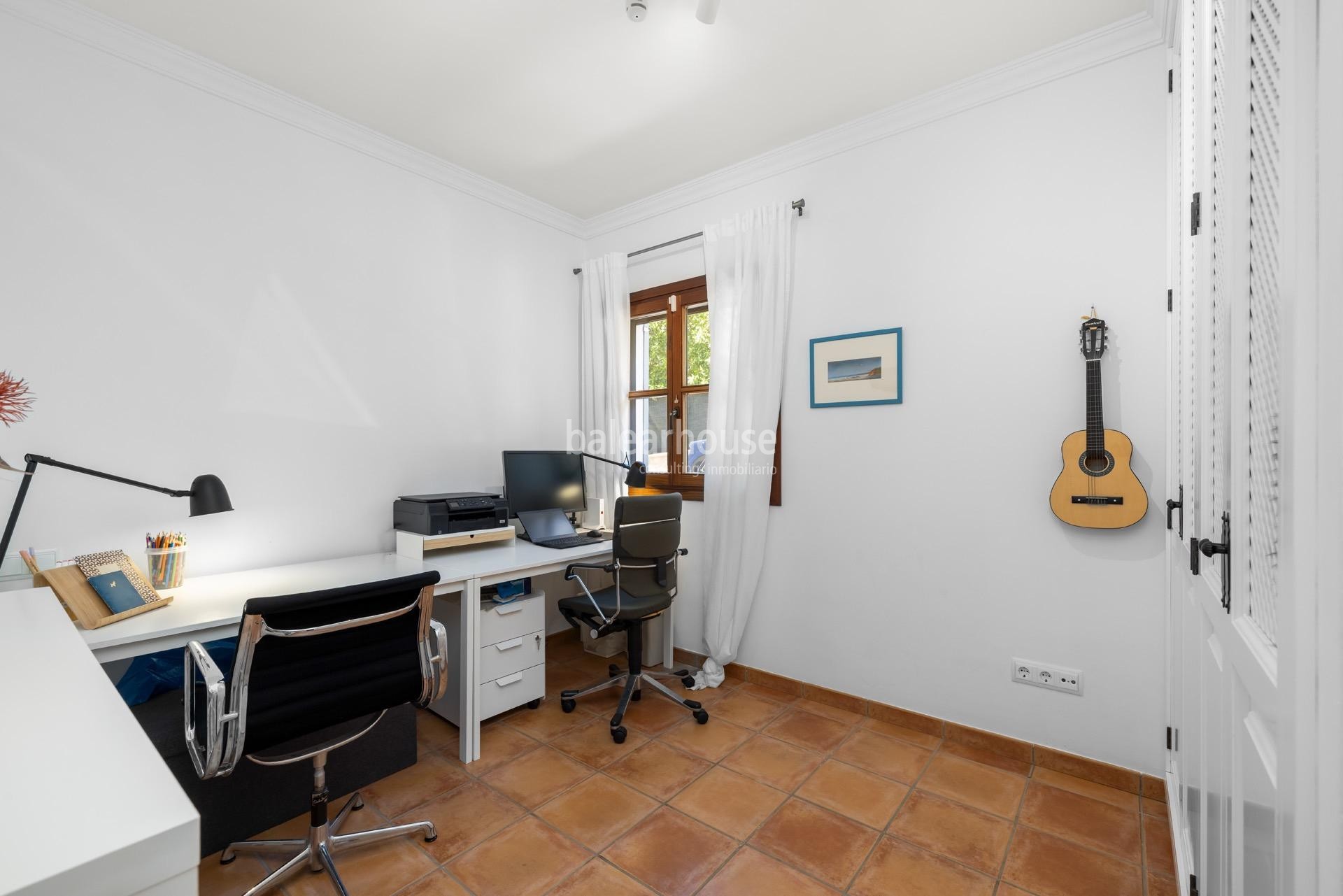 Elegante Villa mit gepflegten Außenanlagen und hoher Privatsphäre in exklusiver Lage von Santa Ponsa