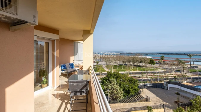 Exzellente renovierte Wohnung mit wunderschönem Meerblick.