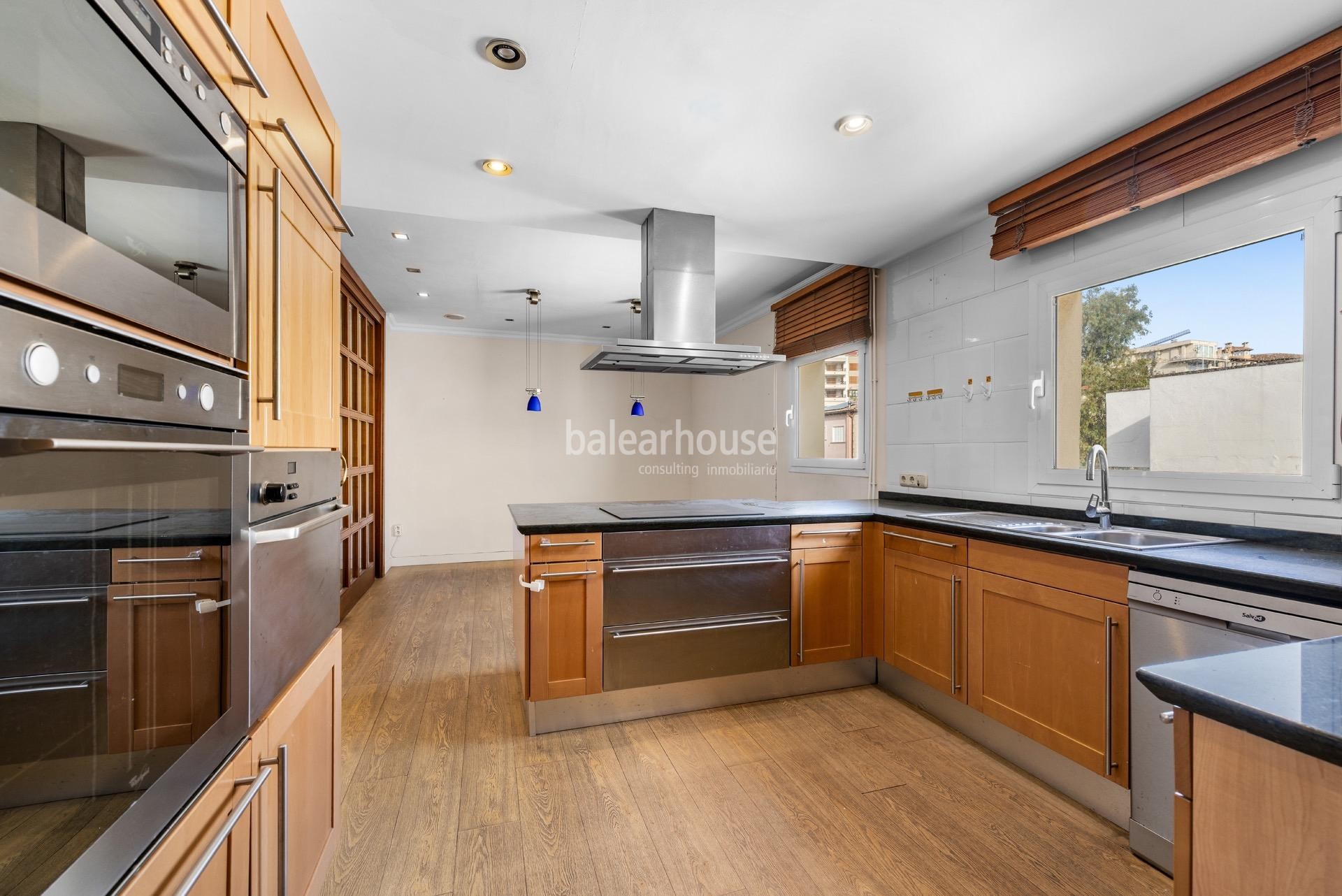 Duplex Penthouse in Son Armadans with Spectacular Terrace and Stunning Views of Bellver Castle