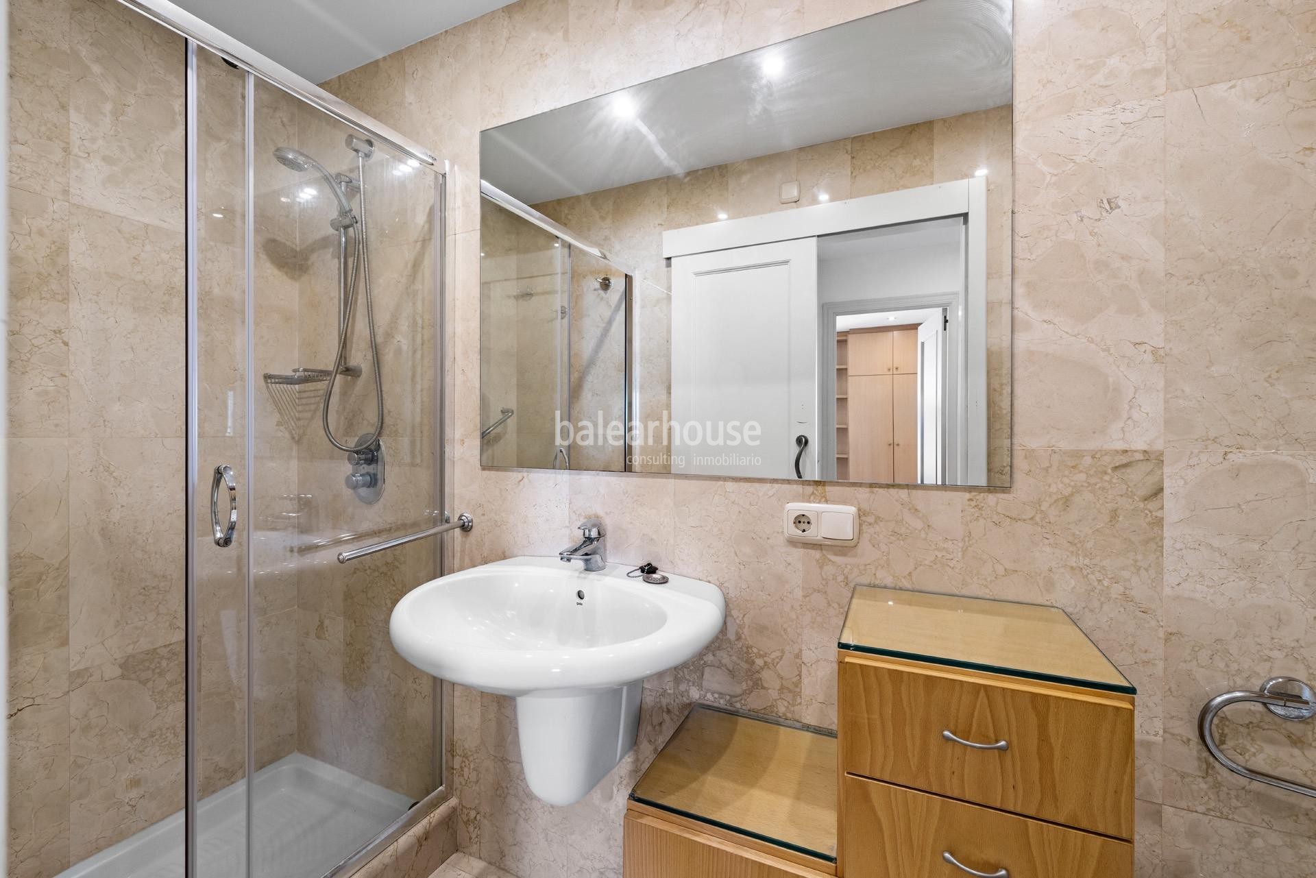 Duplex Penthouse in Son Armadans with Spectacular Terrace and Stunning Views of Bellver Castle