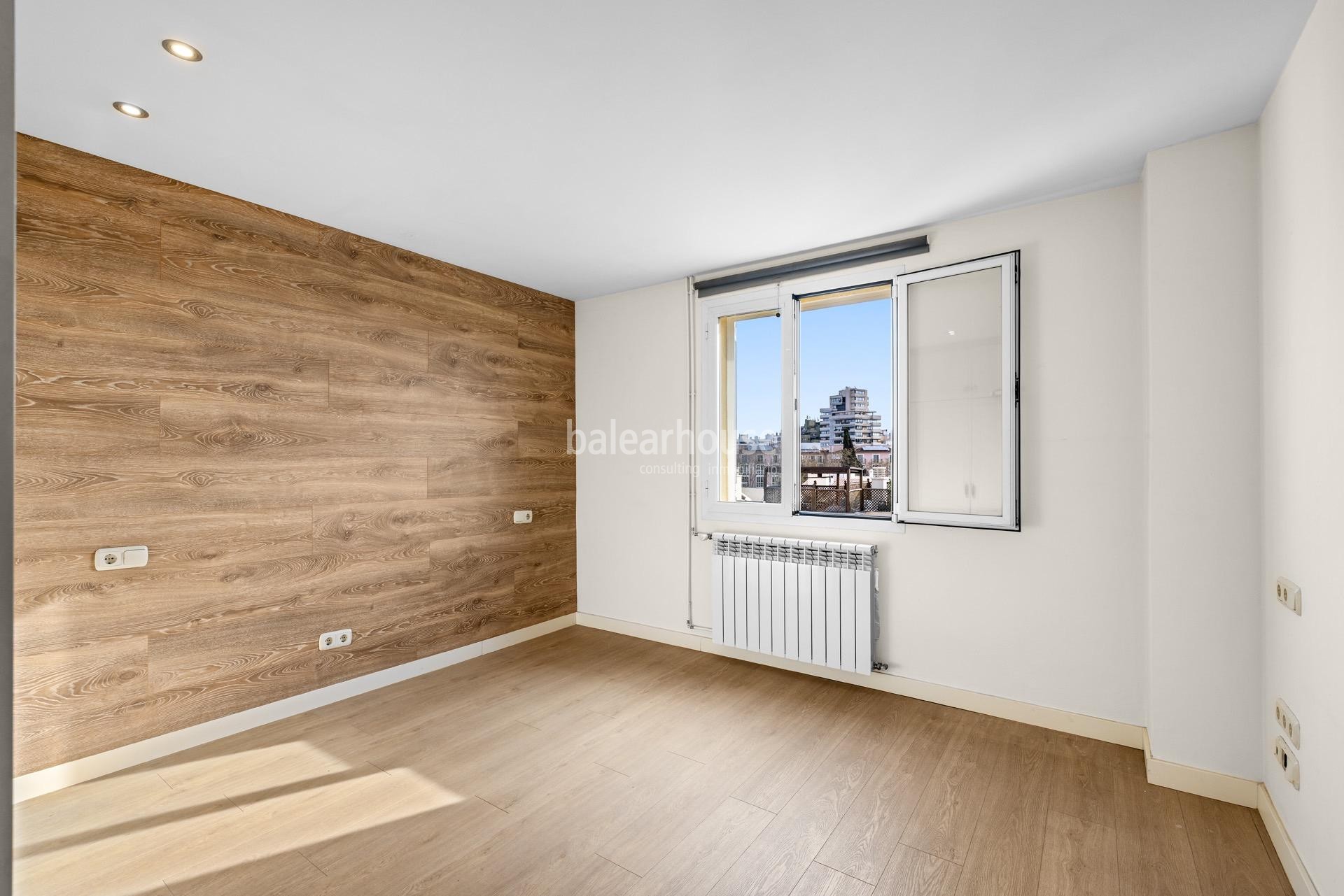 Duplex Penthouse in Son Armadans with Spectacular Terrace and Stunning Views of Bellver Castle