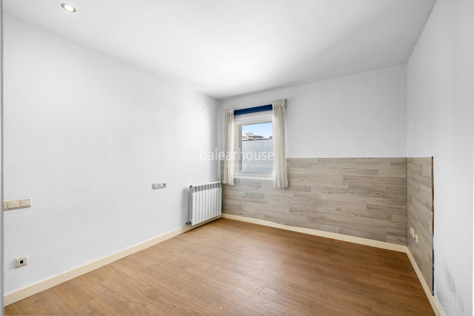 Duplex Penthouse in Son Armadans with Spectacular Terrace and Stunning Views of Bellver Castle