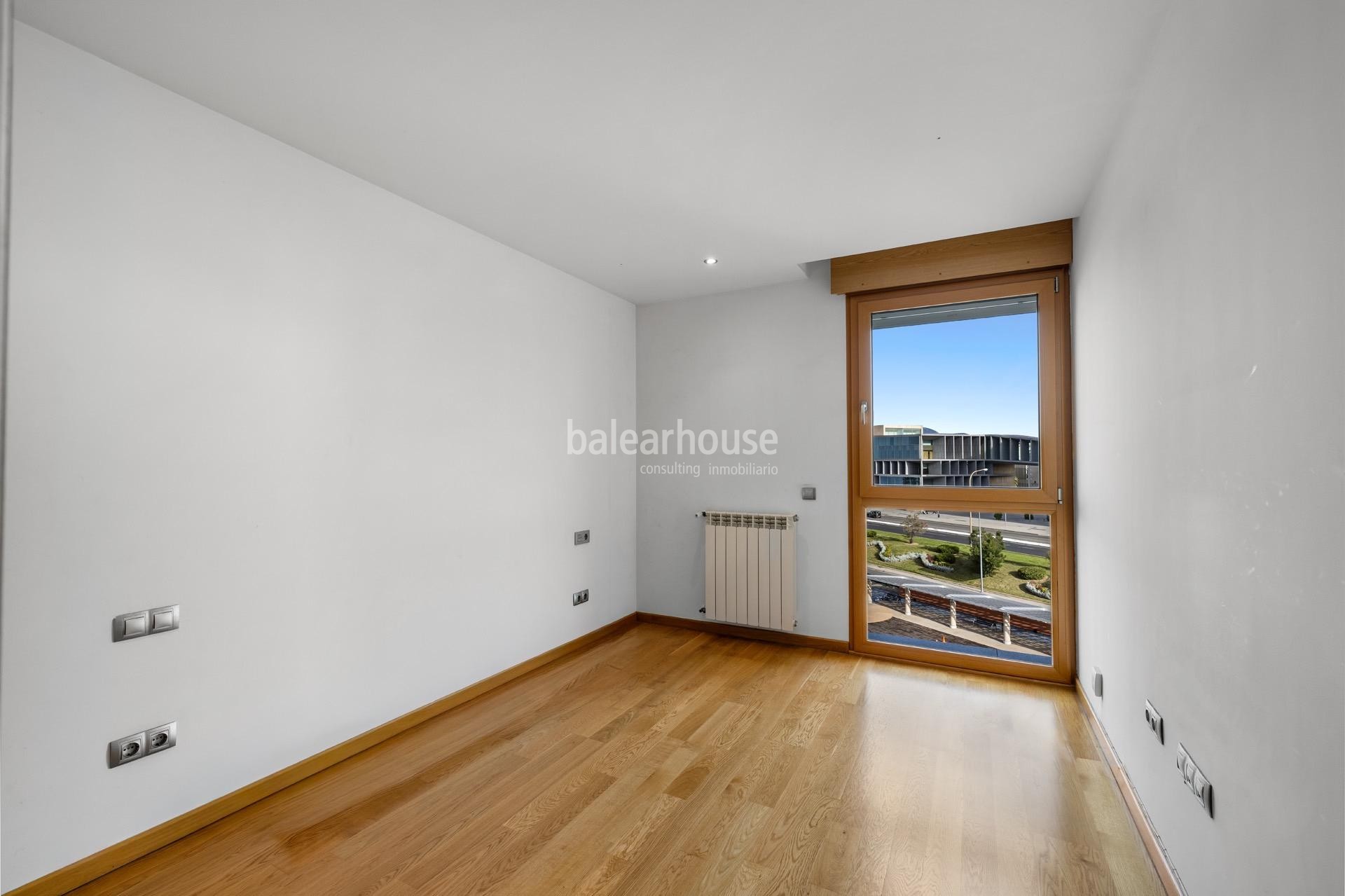 Wunderschöne Wohnung in erster Meereslinie in Portixol, mit großer Terrasse, hochwertiger Ausstattung und exklusiven Annehmlichkeiten