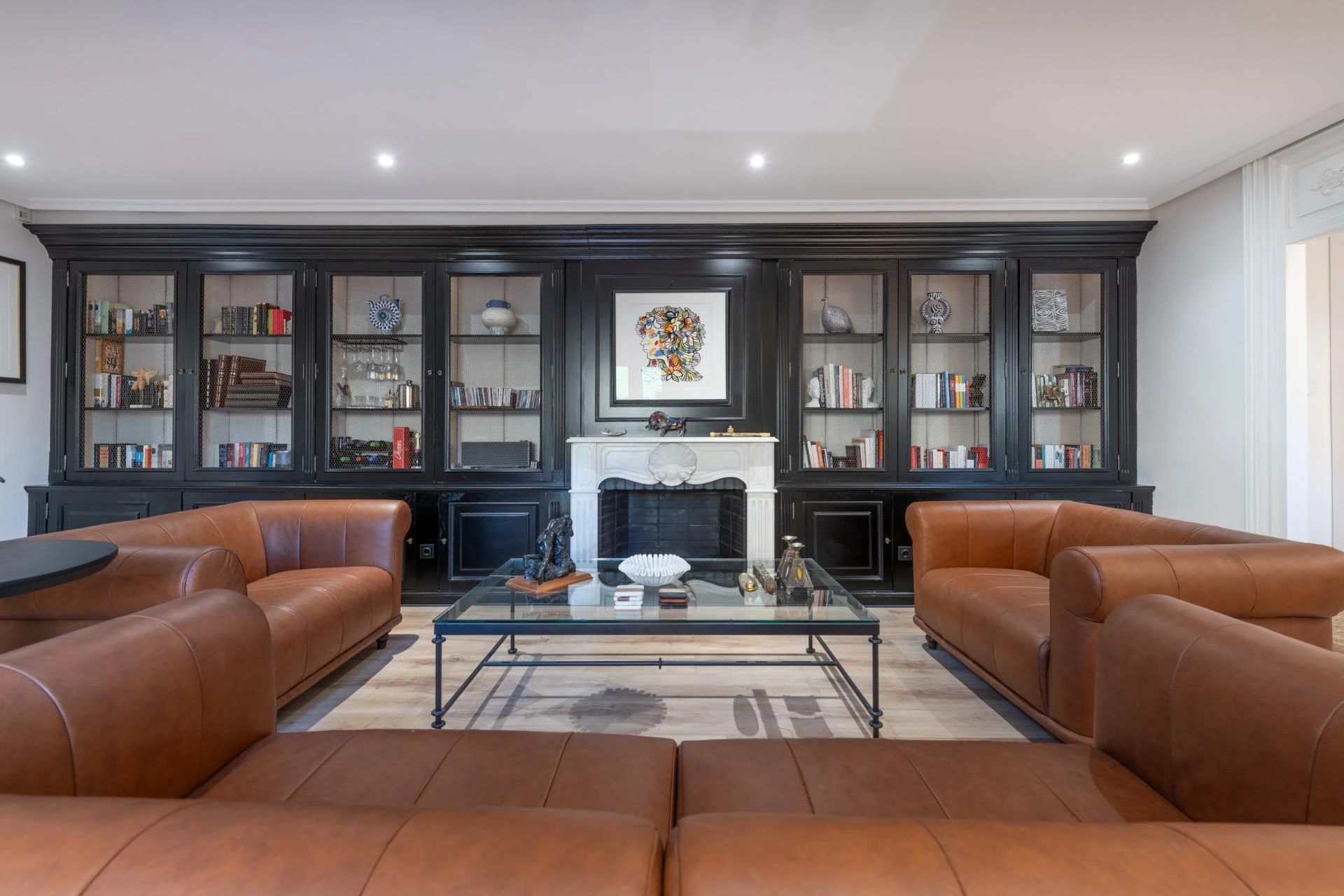 Elegant apartment in a stately building in the heart of Palma, next to the Cathedral and Paseo del Borne