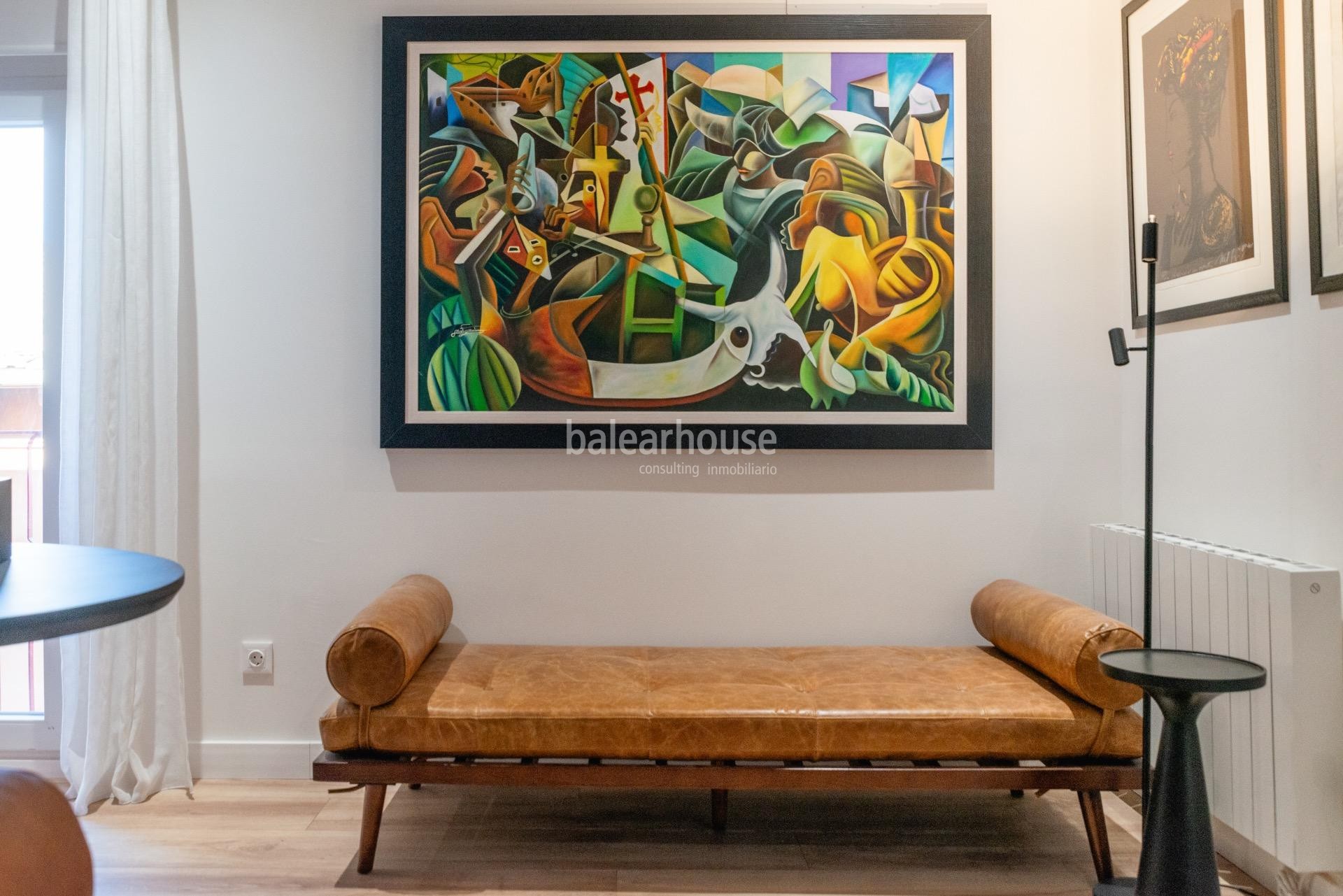 Elegant apartment in a stately building in the heart of Palma, next to the Cathedral and Paseo del Borne