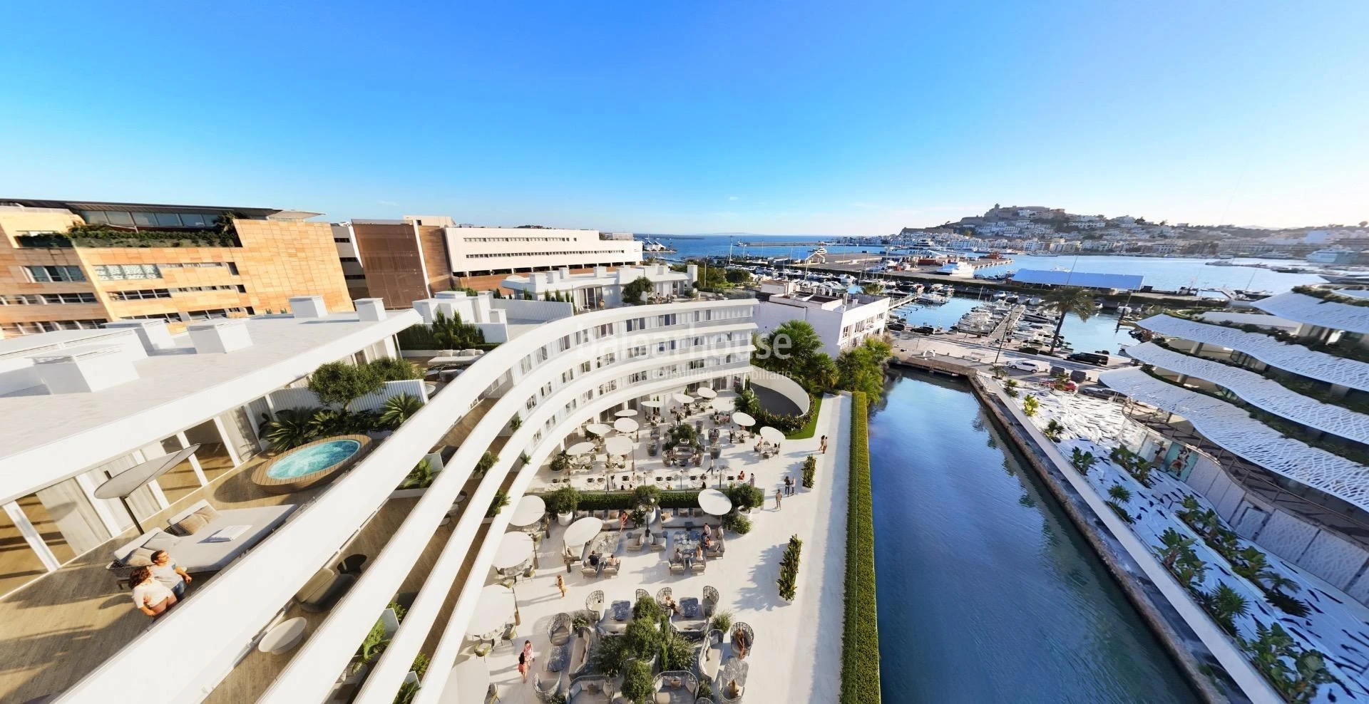 Exclusivos áticos y viviendas de obra nueva en Ibiza con privilegiadas vistas al puerto y al mar