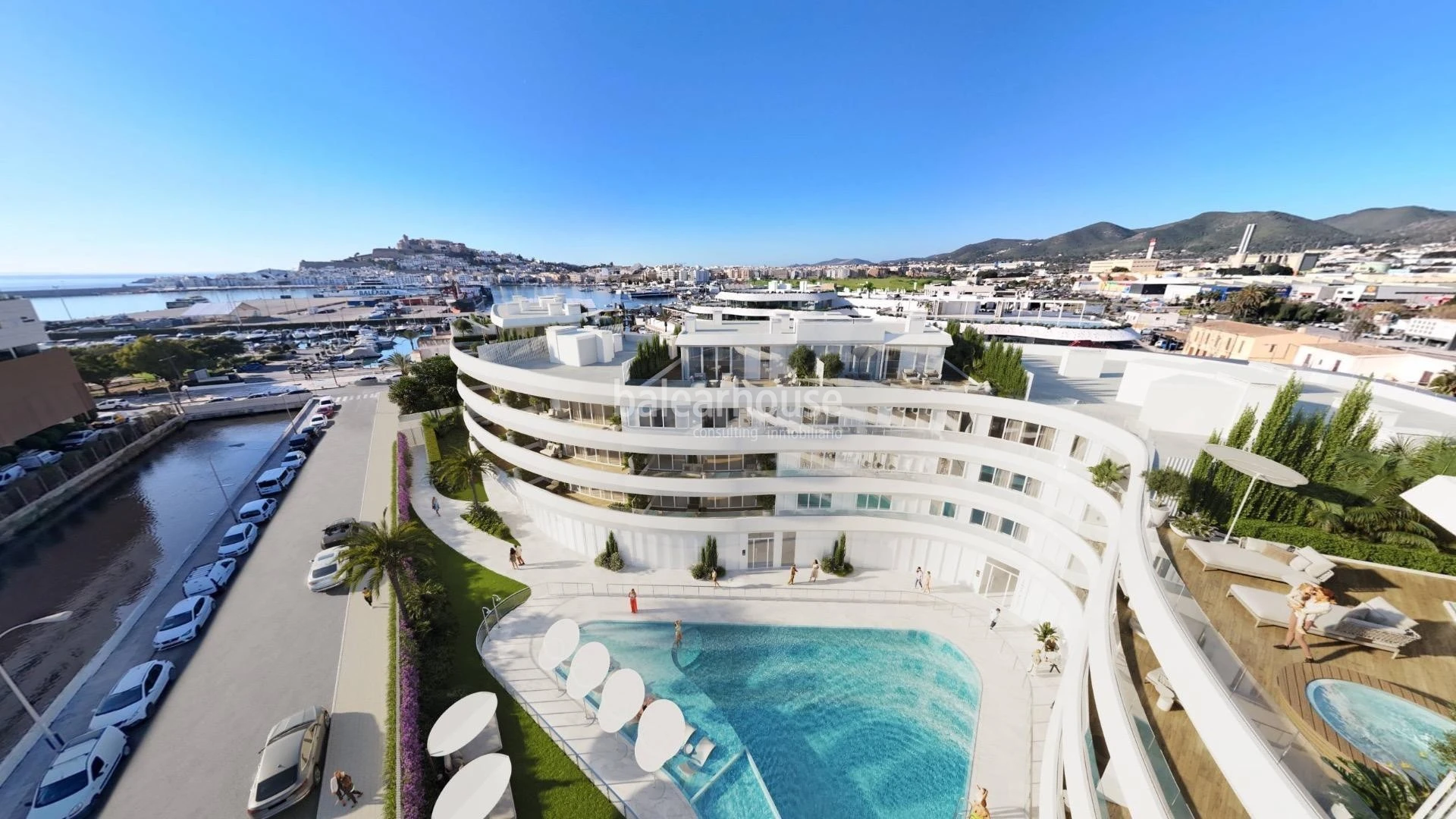 Exclusivos áticos y viviendas de obra nueva en Ibiza con privilegiadas vistas al puerto y al mar