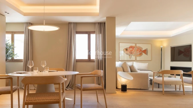 Exklusive Wohnung im historischen Zentrum von Palma, renoviert und vollständig möbliert, mit Terrasse und traumhaftem Blick auf die Kathedrale und das Meer