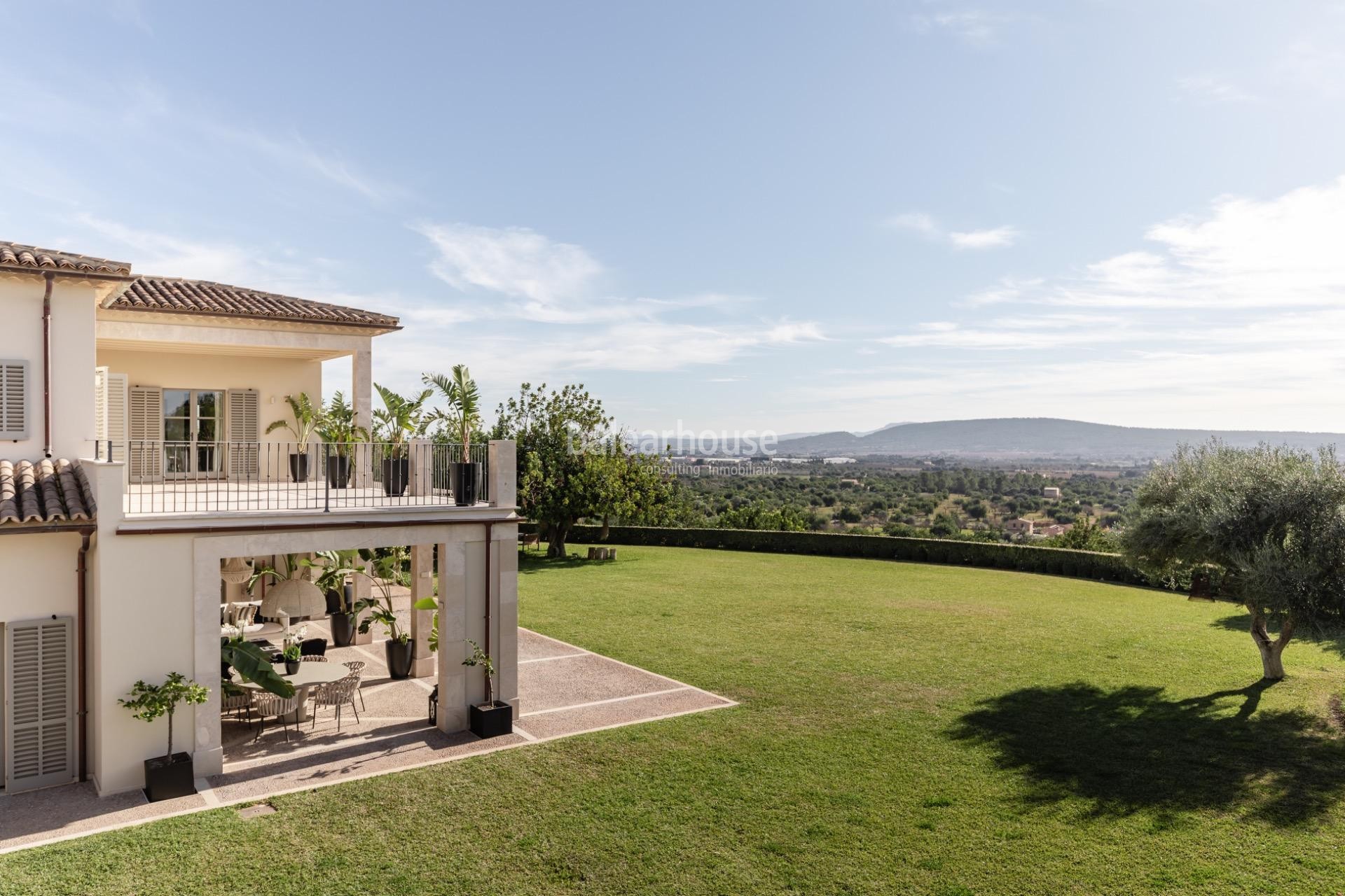 Elegante finca privada rodeada de naturaleza con amplios espacios, piscina y zonas de bienestar