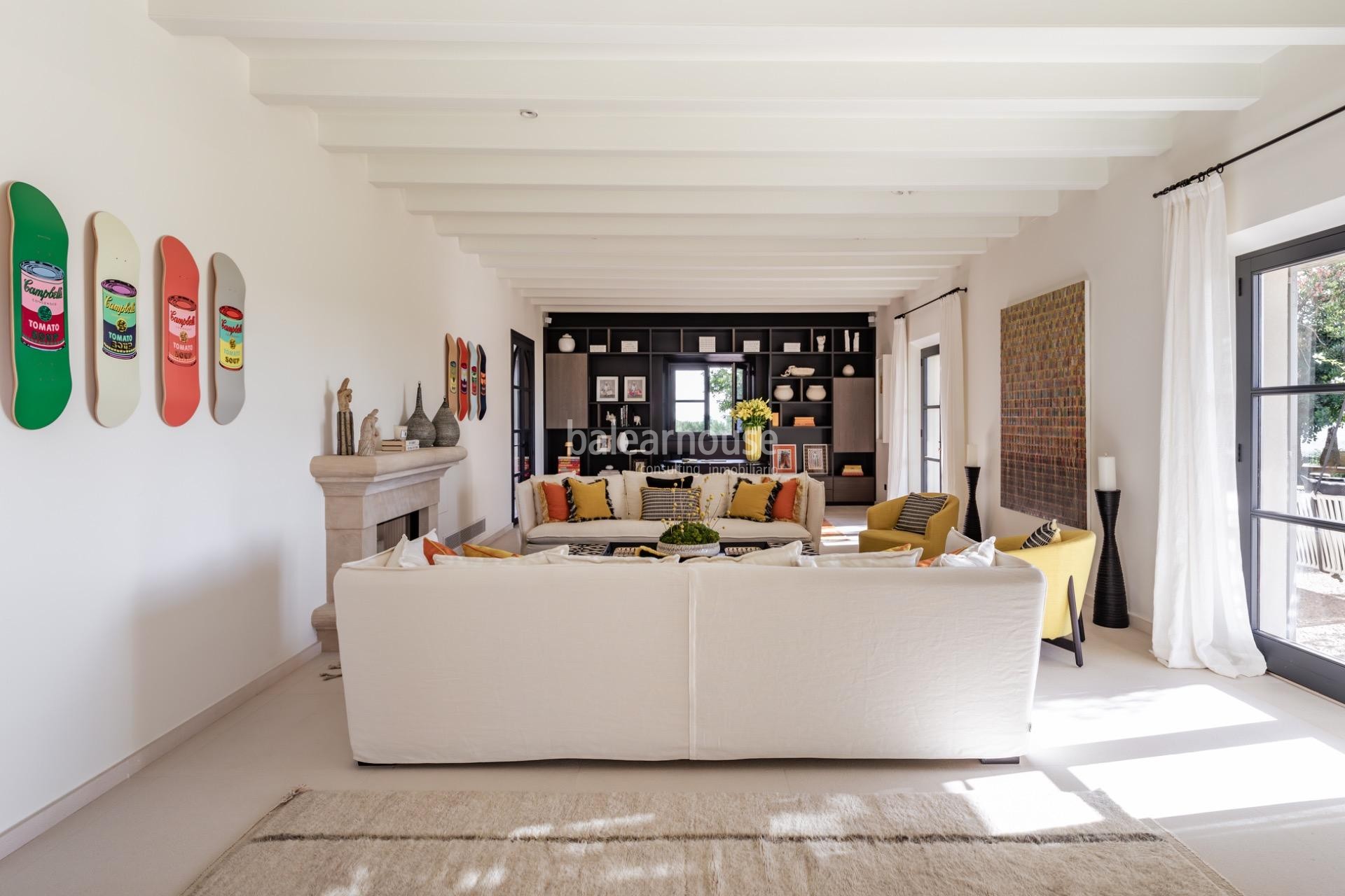 Elegante finca privada rodeada de naturaleza con amplios espacios, piscina y zonas de bienestar