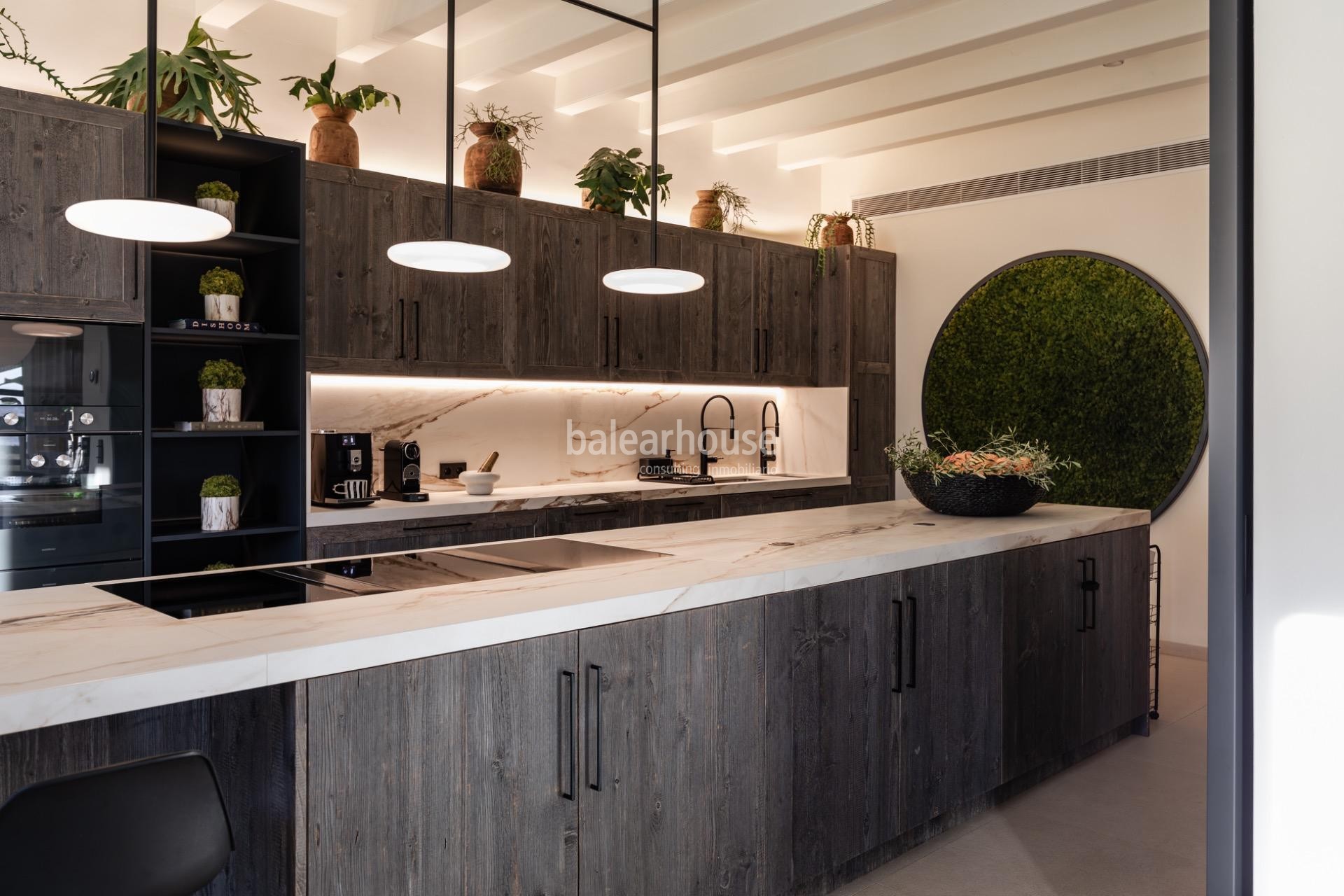 Elegante finca privada rodeada de naturaleza con amplios espacios, piscina y zonas de bienestar