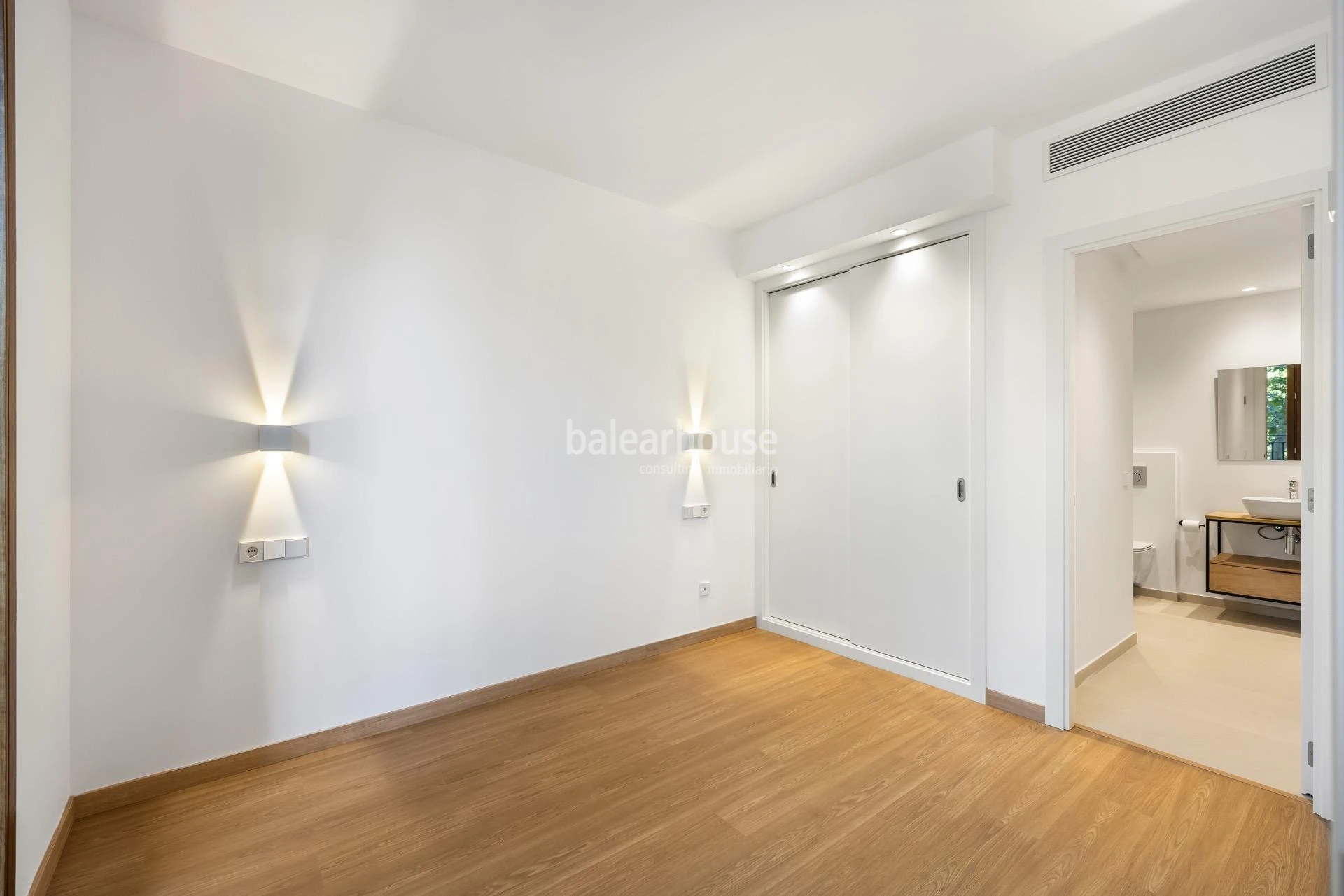 Moderne Neubauwohnung mit hochwertigem Design und allem Komfort im Zentrum von Palma