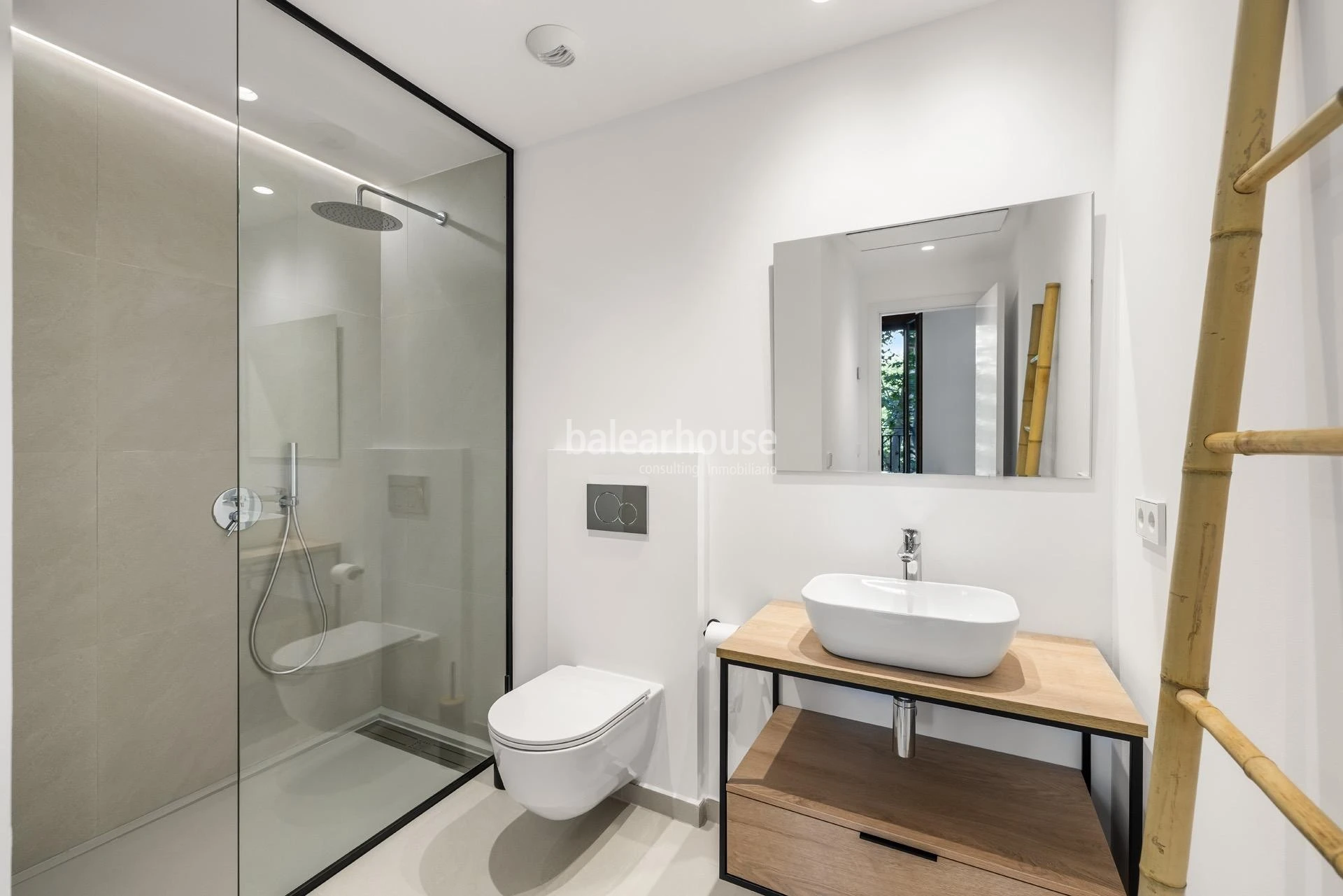 Moderne Neubauwohnung mit hochwertigem Design und allem Komfort im Zentrum von Palma