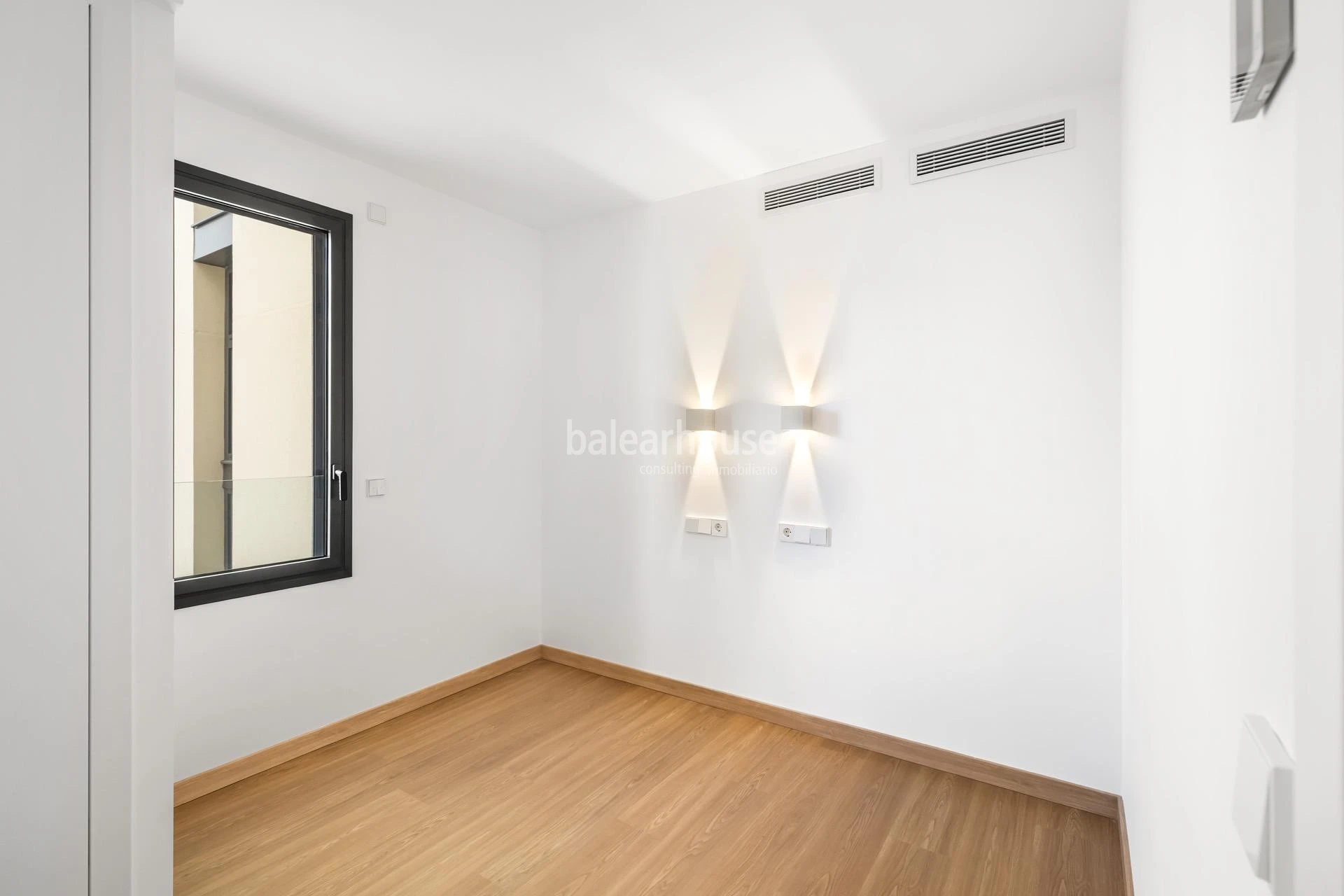 Moderne Neubauwohnung mit hochwertigem Design und allem Komfort im Zentrum von Palma