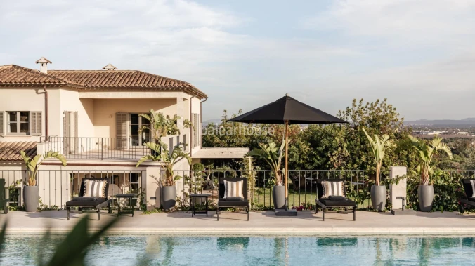 Elegant private finca surrounded by nature with generous spaces, pool and wellness areas