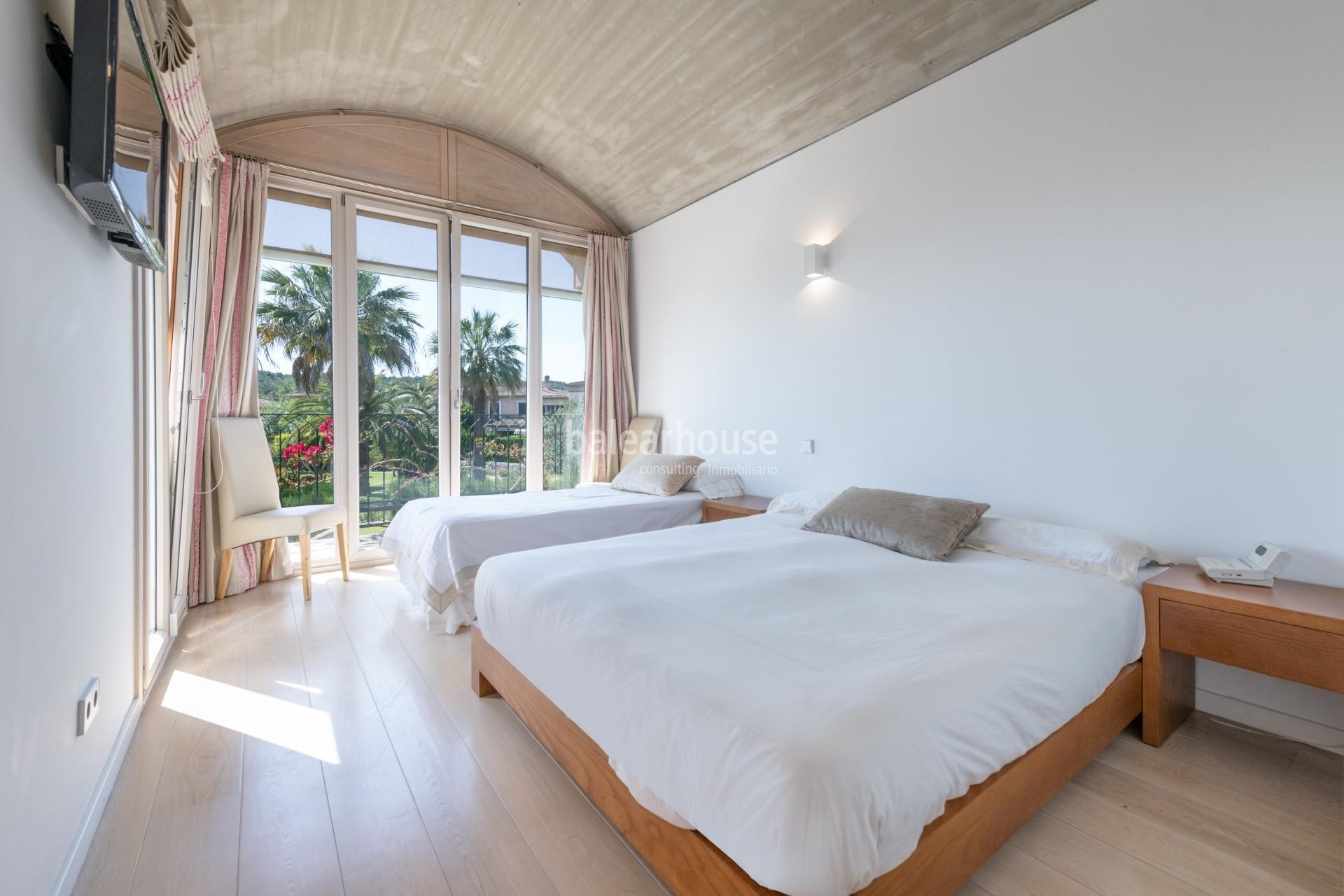 Modern Mediterranean design with light-filled spaces and a spacious garden in Palma’s green heart