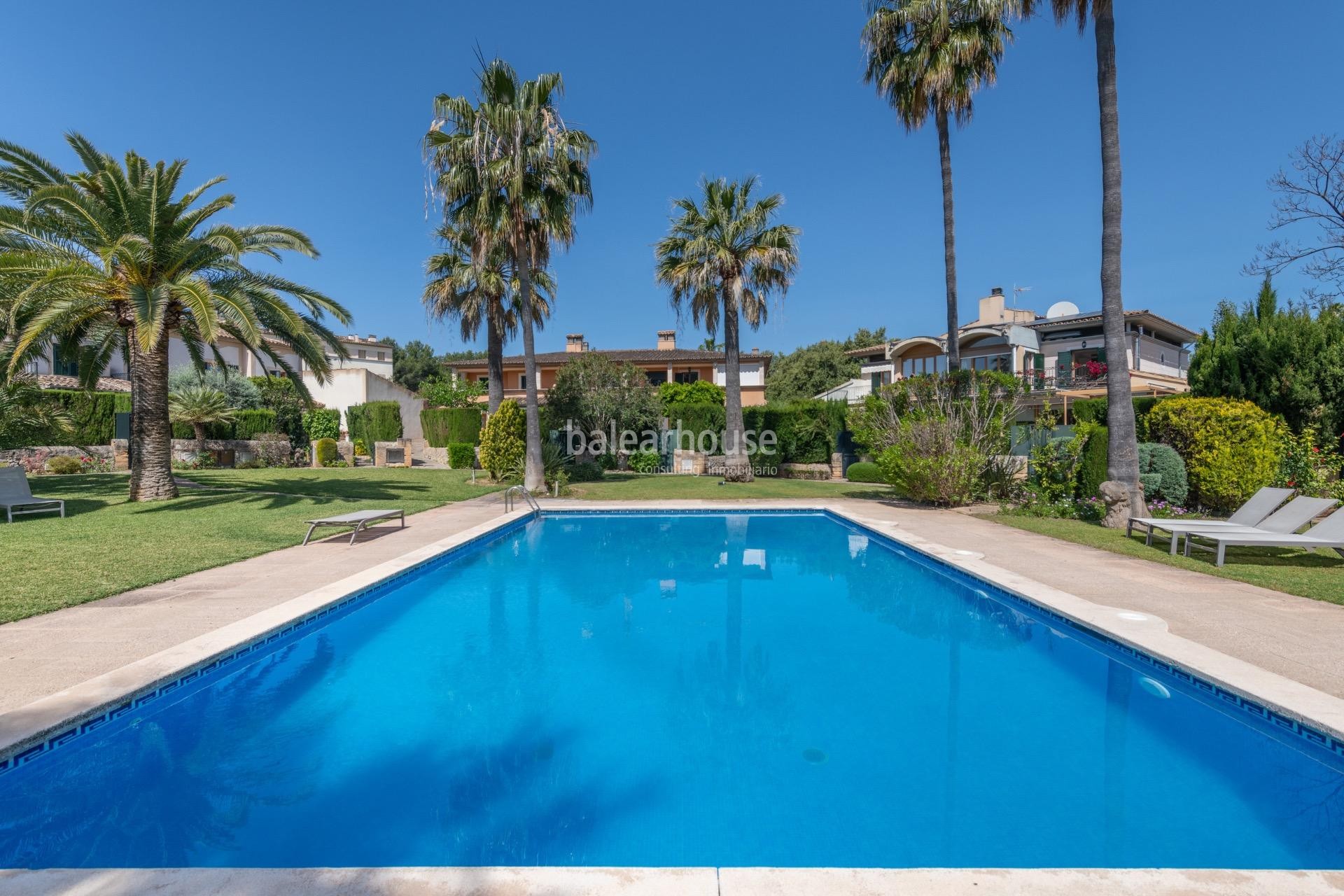 Modern Mediterranean design with light-filled spaces and a spacious garden in Palma’s green heart