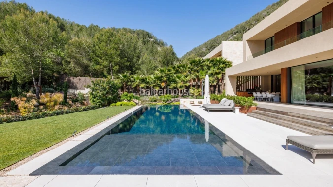 Contemporary design and seamless outdoor living in the natural setting of Son Vida