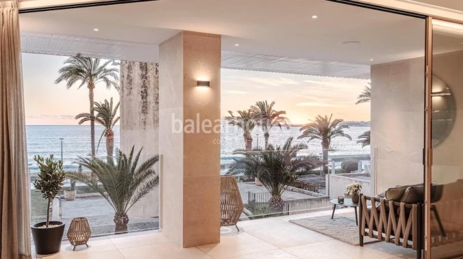 Premium-Design, lichtdurchflutete Räume und edle Materialien direkt am Meer in Portixol