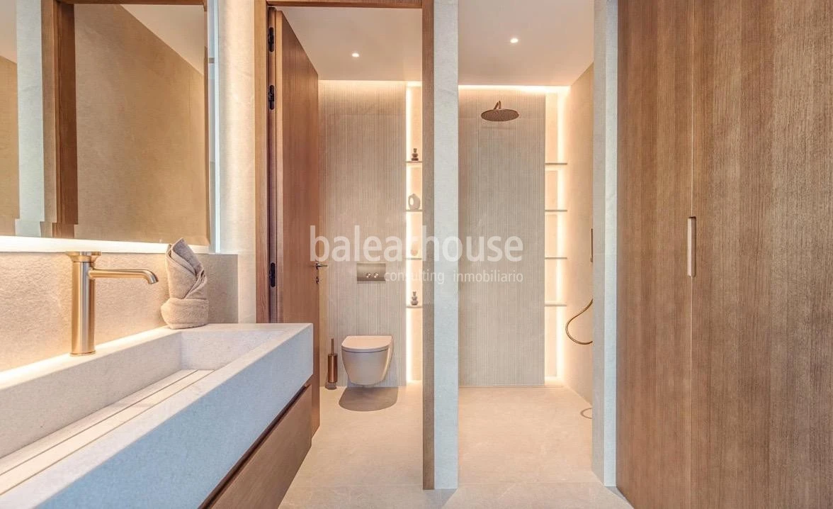  Premium design, natural light and noble materials by the sea in Portixol