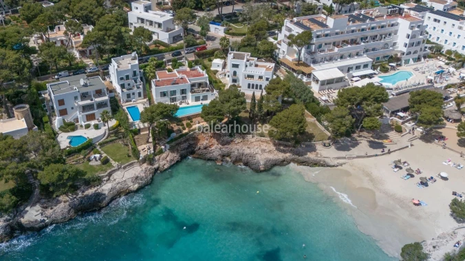 Contemporary villa just steps from the turquoise waters of Cala Gran in the southeast of Mallorca