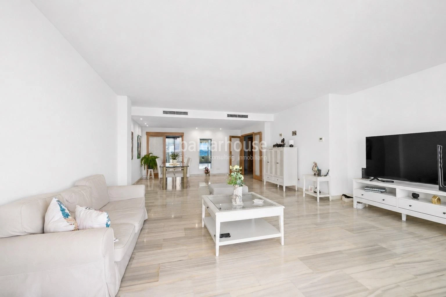 Fabelhafte Wohnung in erster Meereslinie in Portixol mit beeindruckendem Blick auf das Meer und die gesamte Bucht von Palma