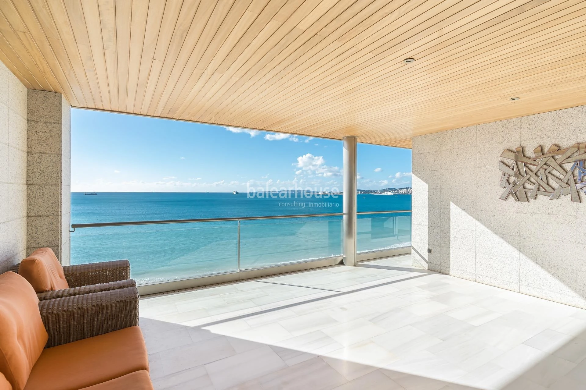 Vistas espectaculares y únicas al mar y a toda la bahía de Palma desde este gran piso en el Portixol