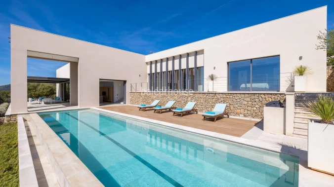  Architektur und Landschaft in einer außergewöhnlichen Finca mit freiem Blick auf die Tramuntana