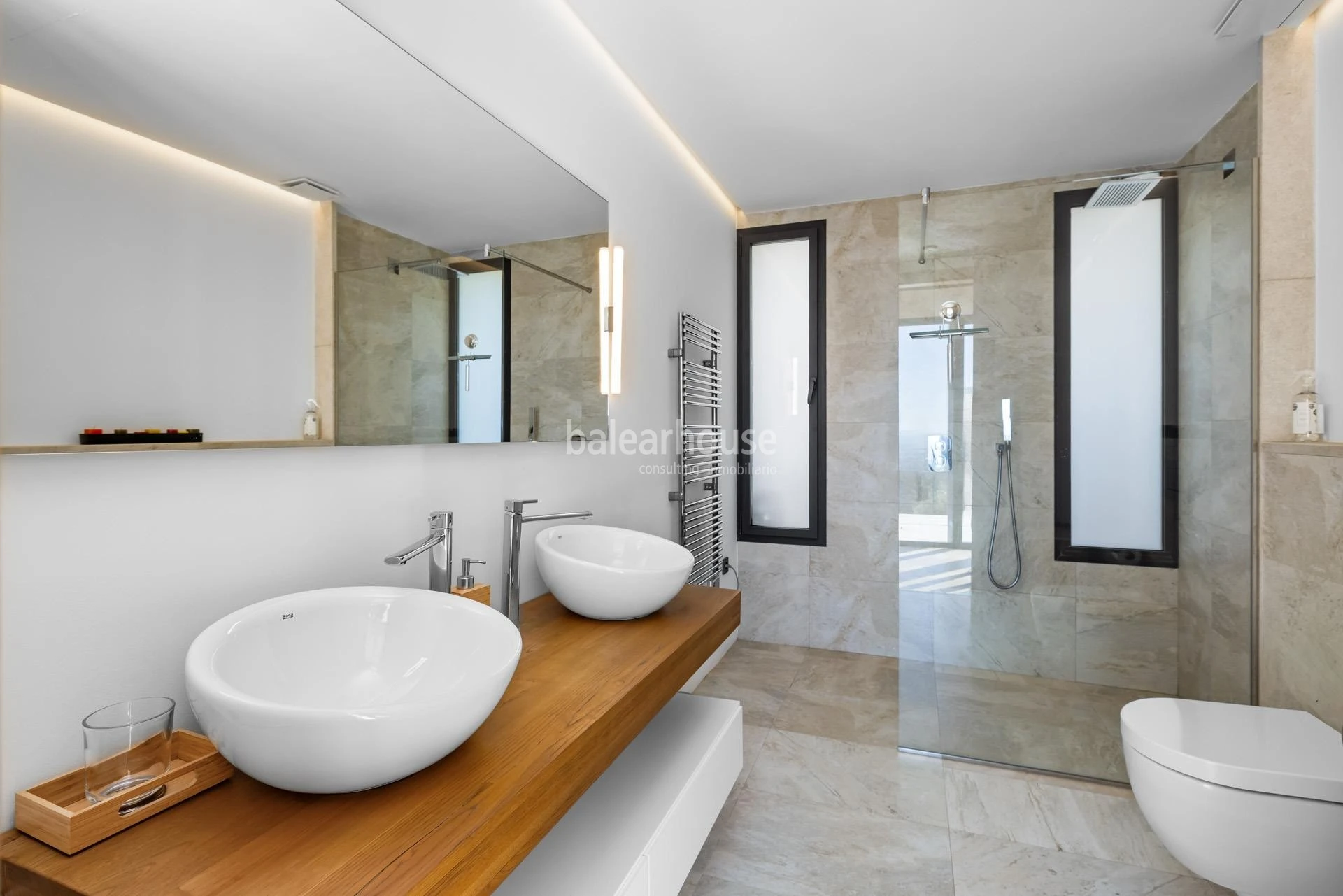 Arquitectura y paisaje en una finca excepcional con vistas abiertas a la Tramuntana