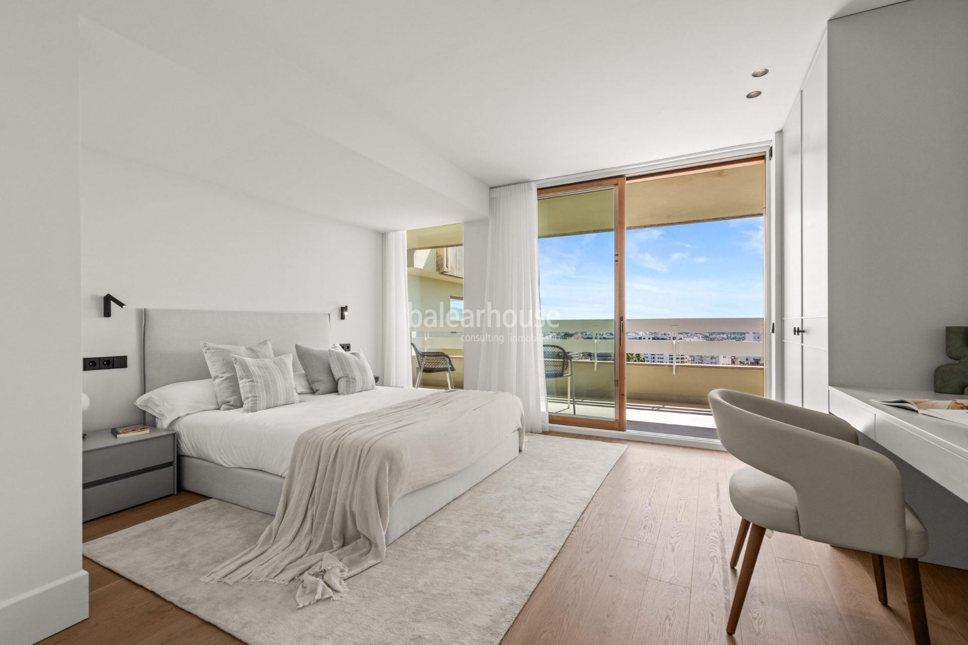 Exceptional penthouse with panoramic views over Palma and the Mediterranean