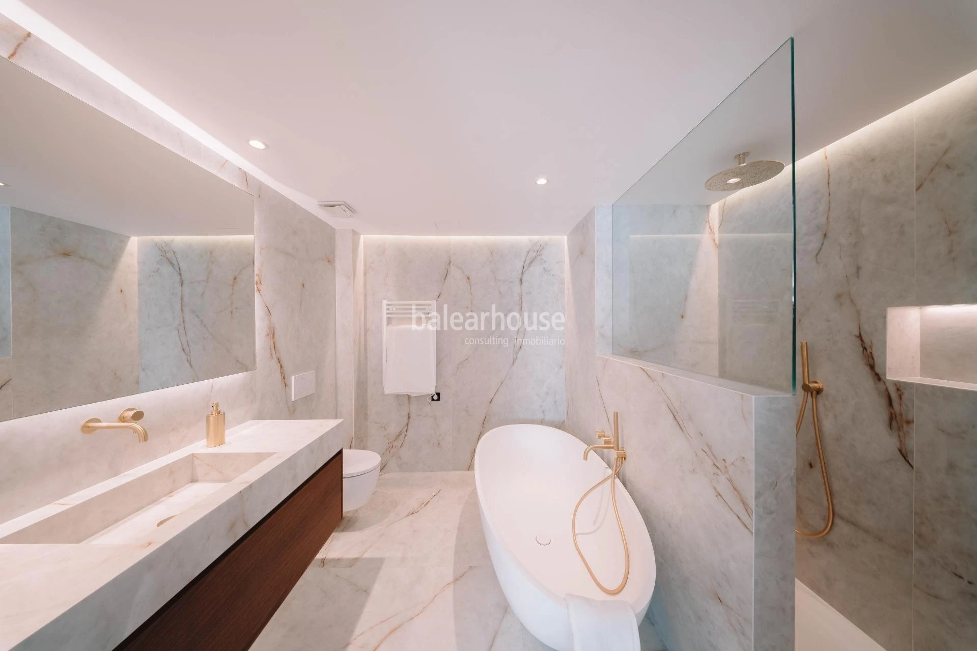Un refugio urbano de elegancia en este piso situado en el corazón de Palma