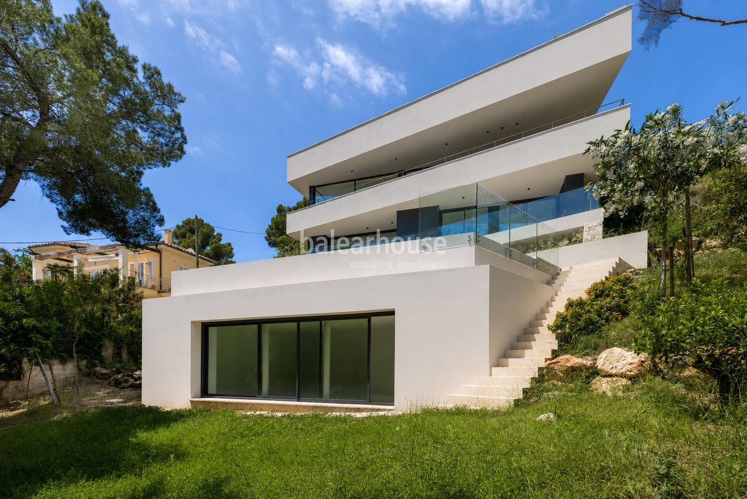 Contemporary new build villa in Costa d'en Blanes with beautiful views that reach to the sea