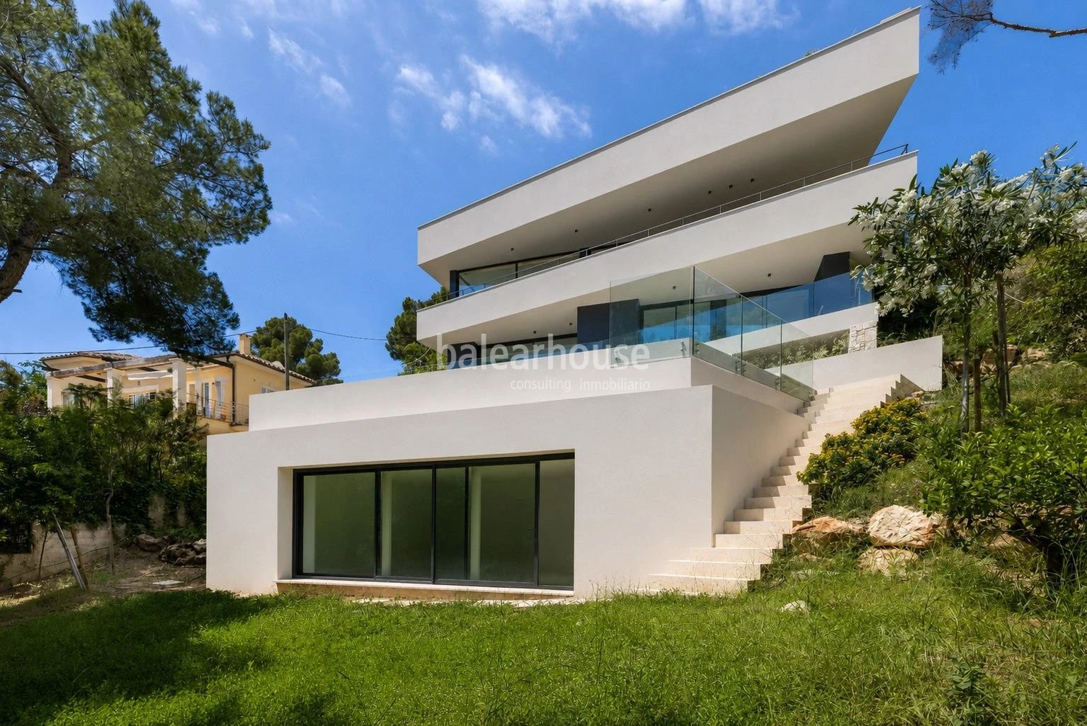 Contemporary new build villa in Costa d'en Blanes with beautiful views that reach to the sea