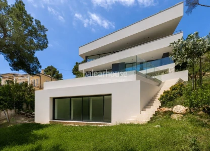 Contemporary new build villa in Costa d'en Blanes with beautiful views that reach to the sea