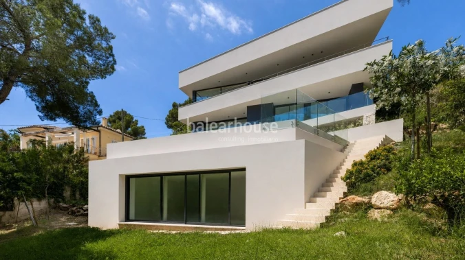 Contemporary new build villa in Costa d'en Blanes with beautiful views that reach to the sea