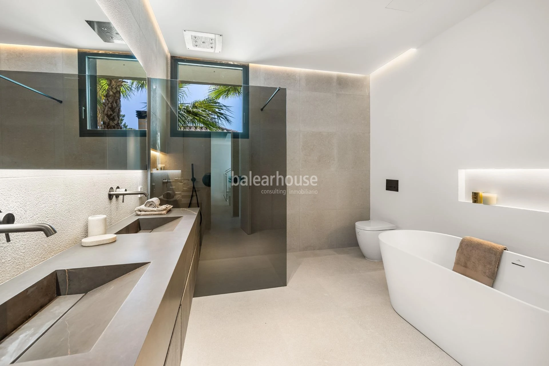 Contemporary new build villa in Costa d'en Blanes with beautiful views that reach to the sea