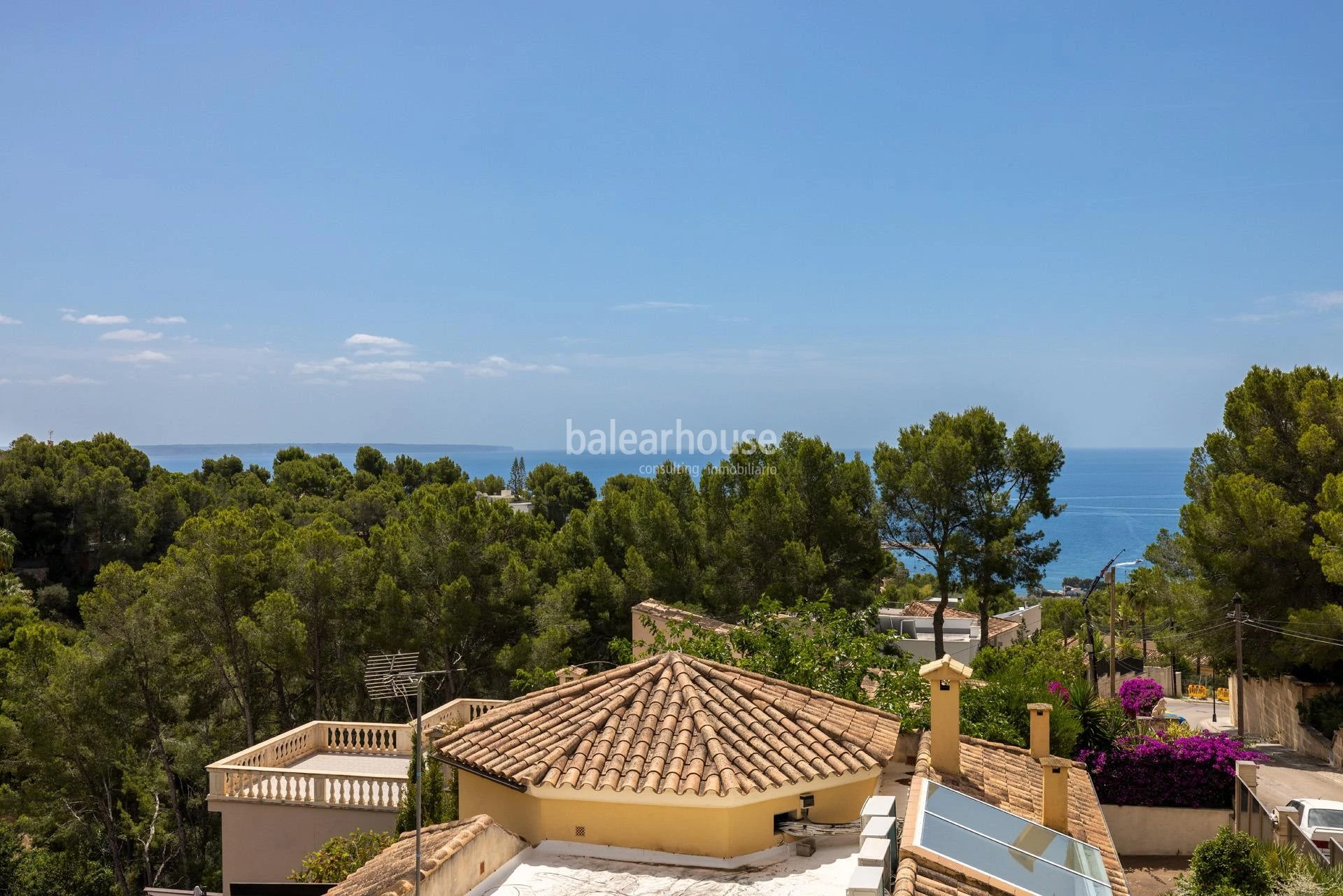 Contemporary new build villa in Costa d'en Blanes with beautiful views that reach to the sea
