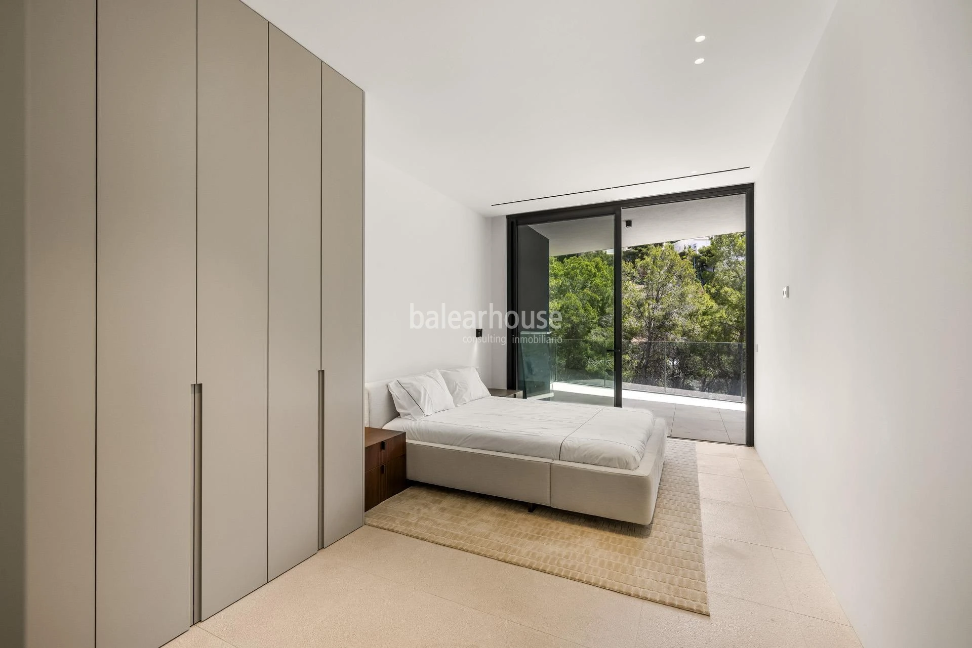 Contemporary new build villa in Costa d'en Blanes with beautiful views that reach to the sea