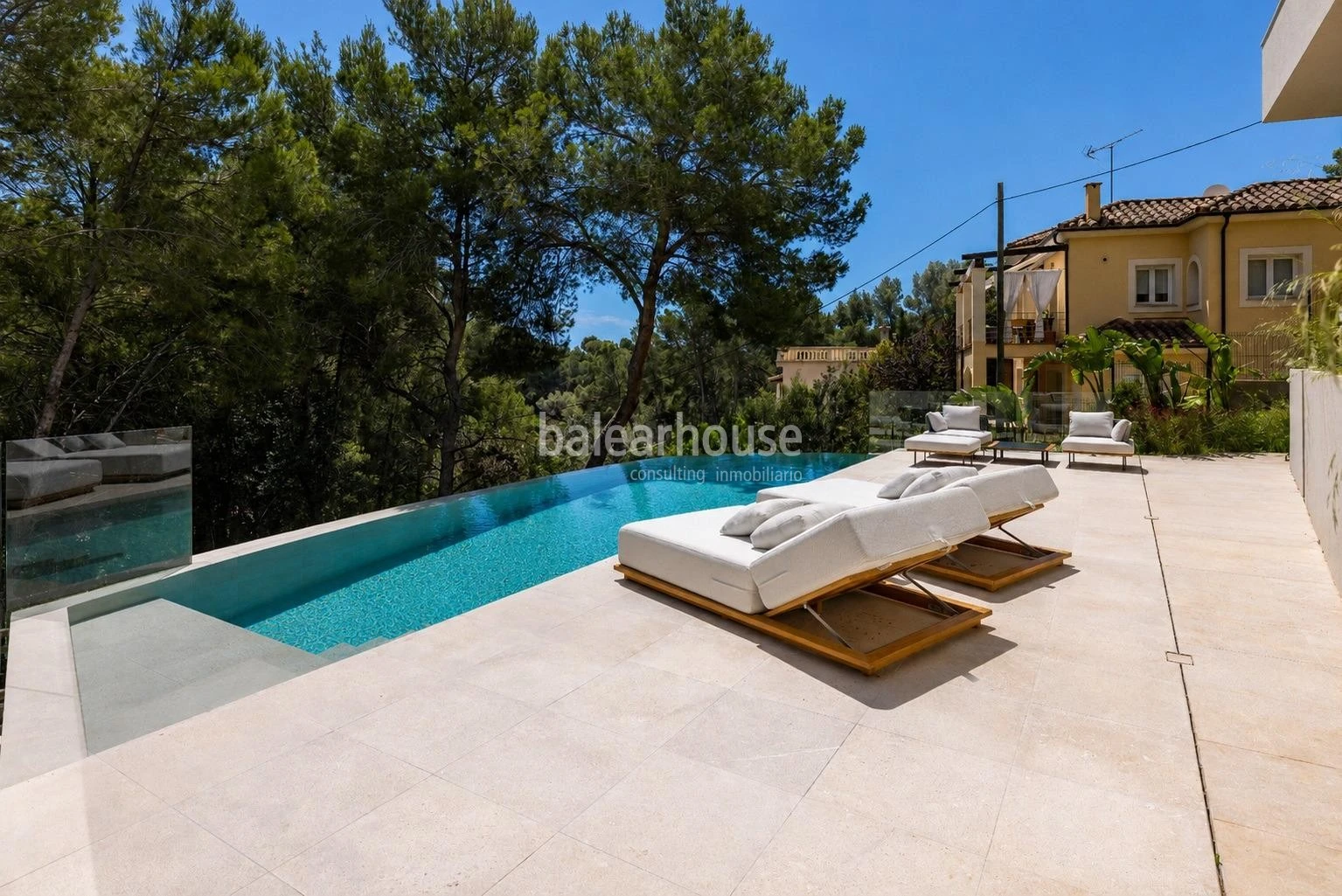 Contemporary new build villa in Costa d'en Blanes with beautiful views that reach to the sea