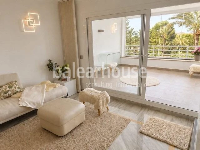Duplex con terraza en un cuidado complejo en la zona de Santa Ponça