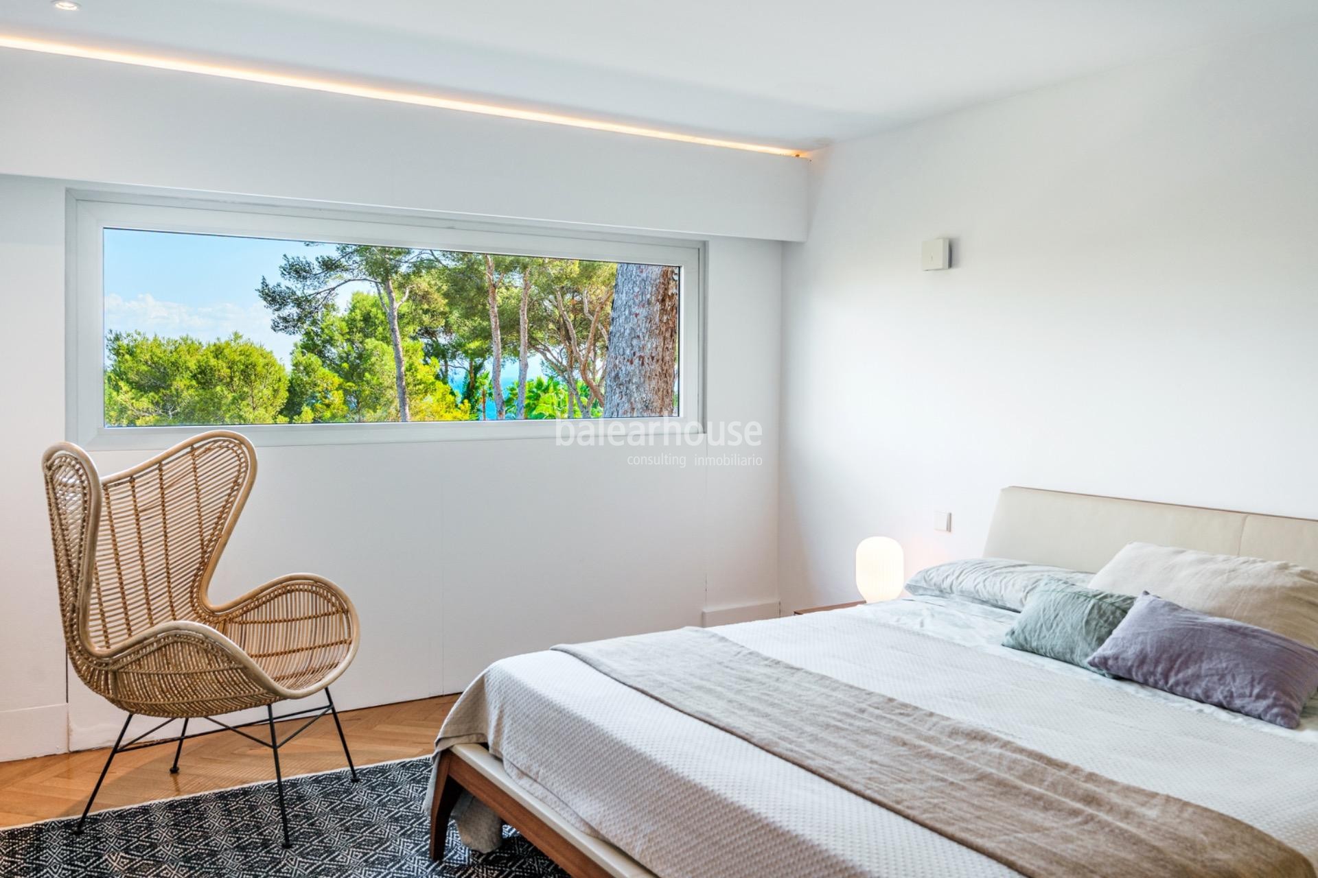 Elegante villa de diseño moderno a pocos pasos de la playa de Cala Vinyas en la costa suroeste de Mallorca