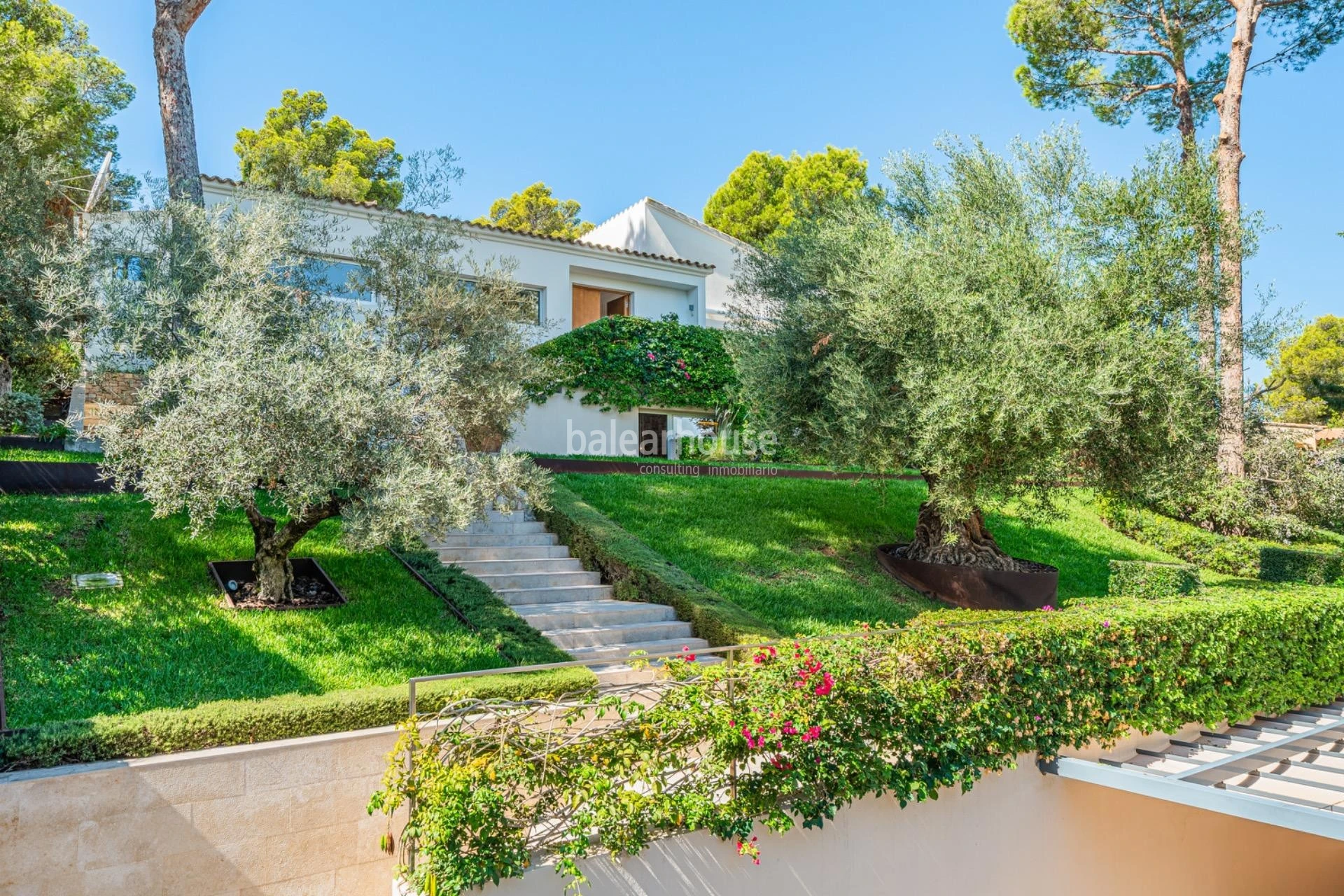 Elegant contemporary villa just a short walk from Cala Vinyes beach on Mallorca’s southwest coast