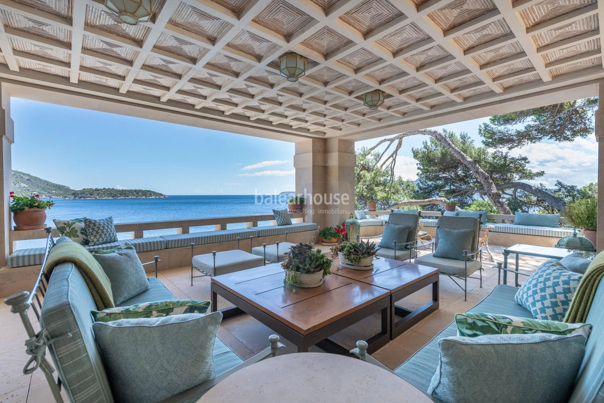 A unique property emerging from the landscape of Formentor, with direct sea access and an absolutely unparalleled location