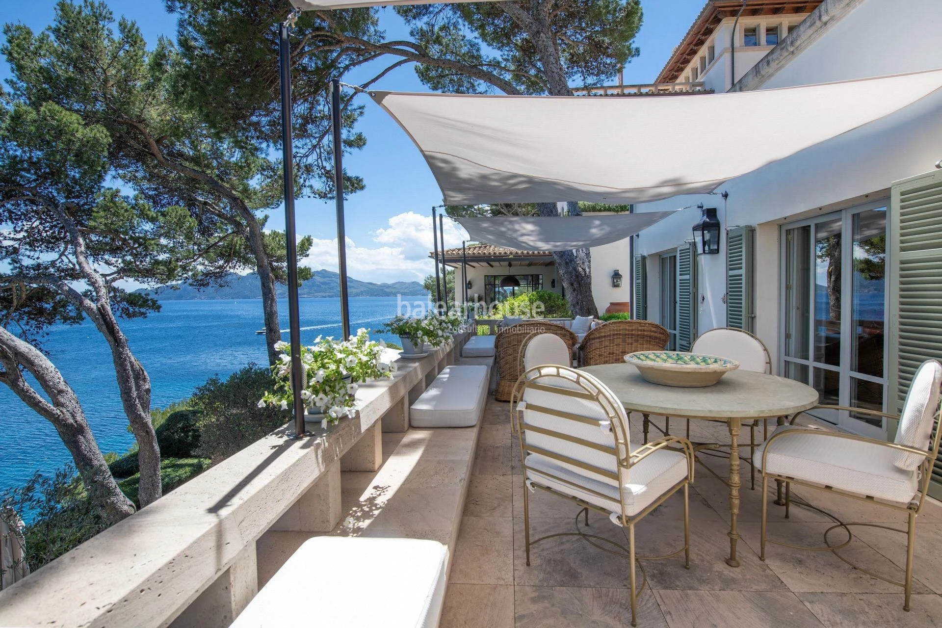 A unique property emerging from the landscape of Formentor, with direct sea access and an absolutely unparalleled location