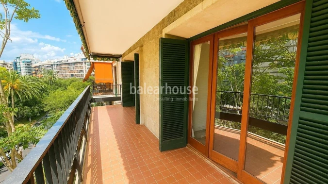 Außergewöhnliche großzügige Wohnung mit Blick auf den Paseo Mallorca