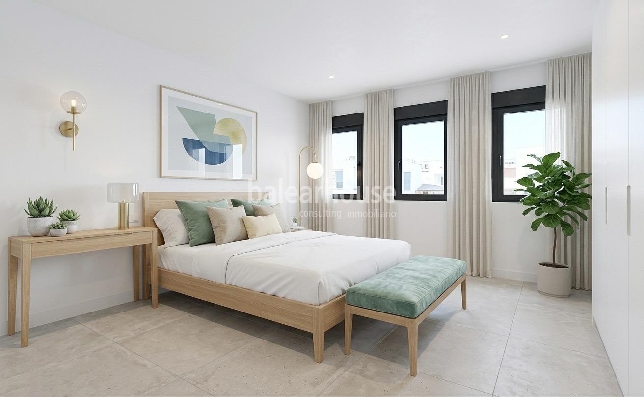 Light-filled semi-detached home with terraces and a private garden near Bellver Castle
