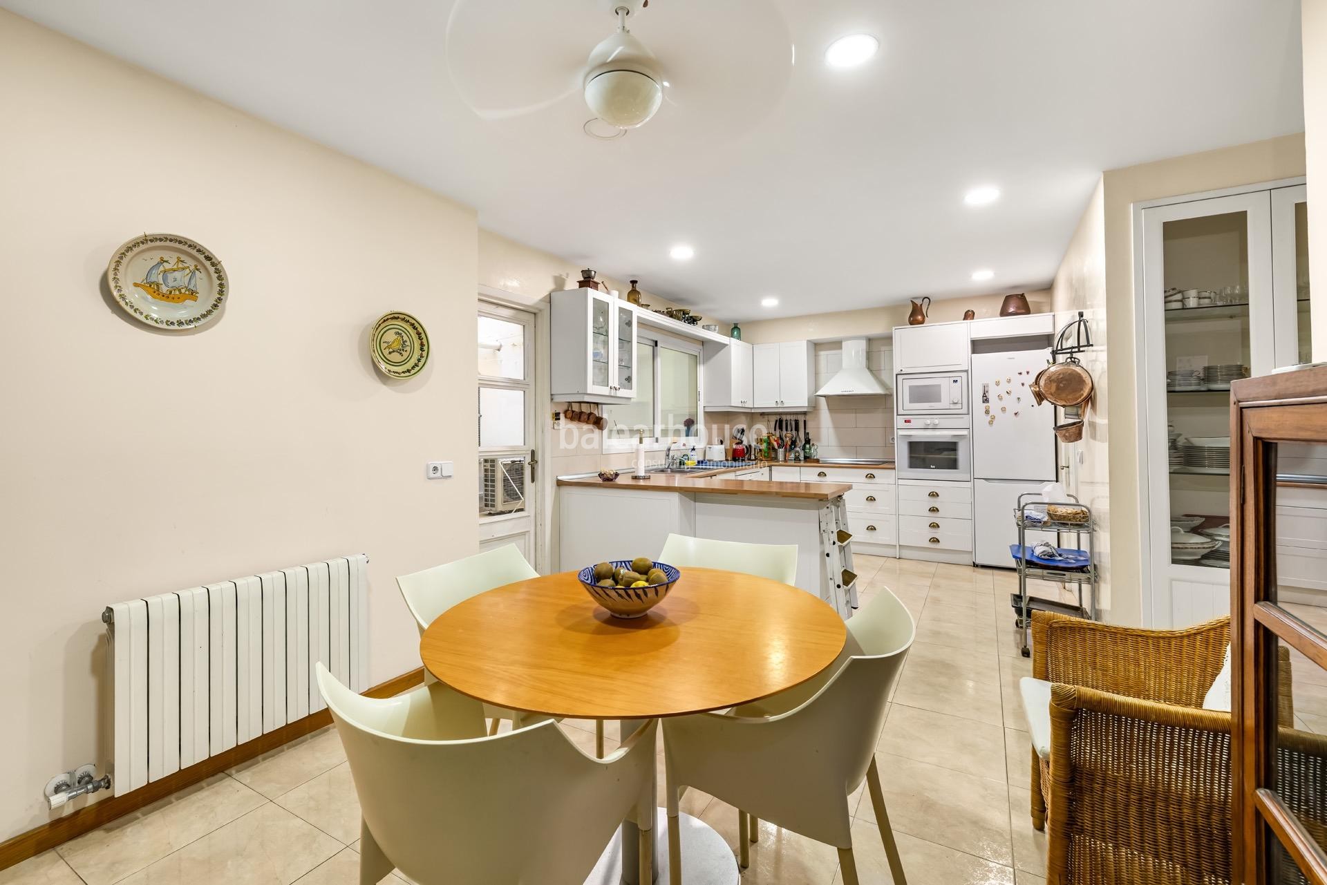 Großzügige, lichtdurchflutete Wohnung mit Terrasse an der Jaime III in Palma