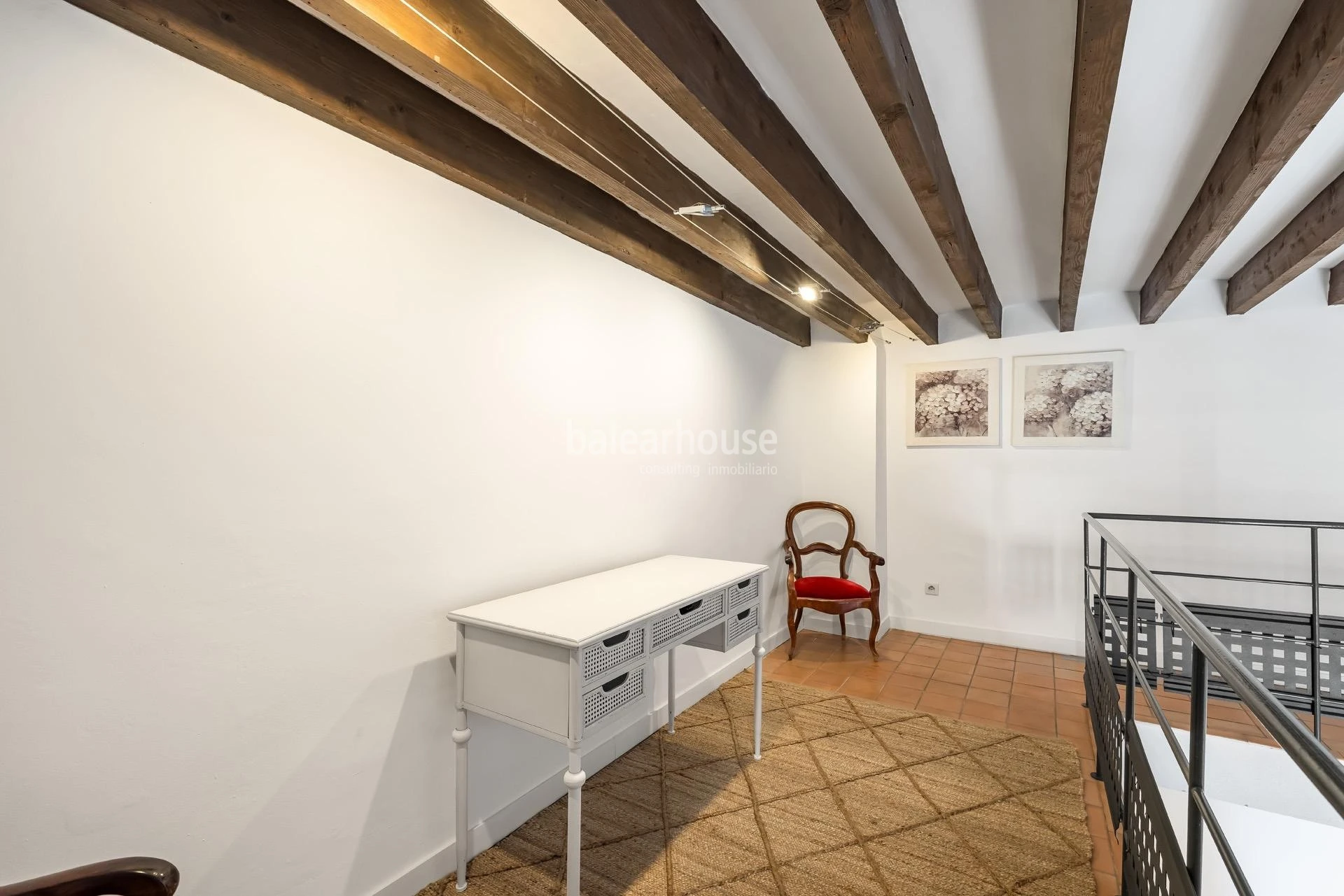 Arquitectura tradicional y diseño en una casa única en el centro histórico de Palma